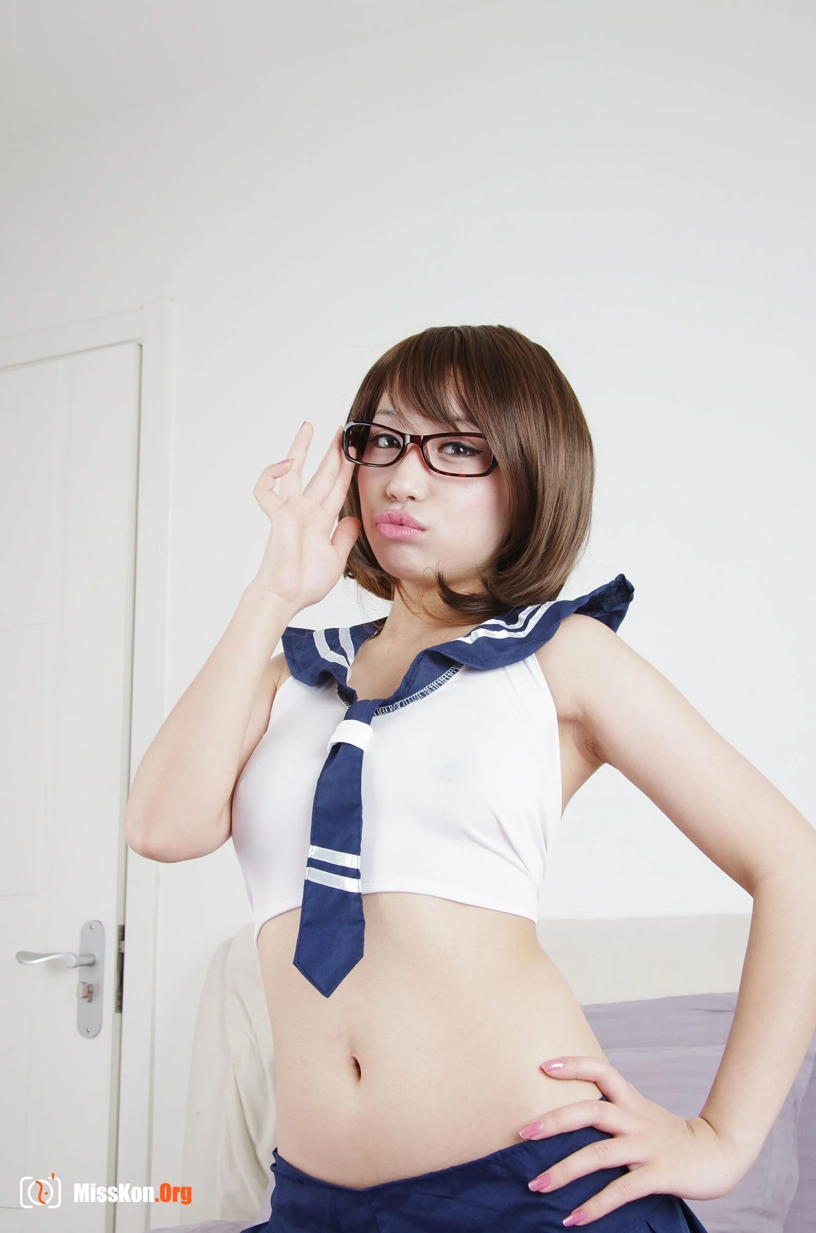 Nude photo set of Chinese model: Shanshan (2011-05-01) - Photo 17