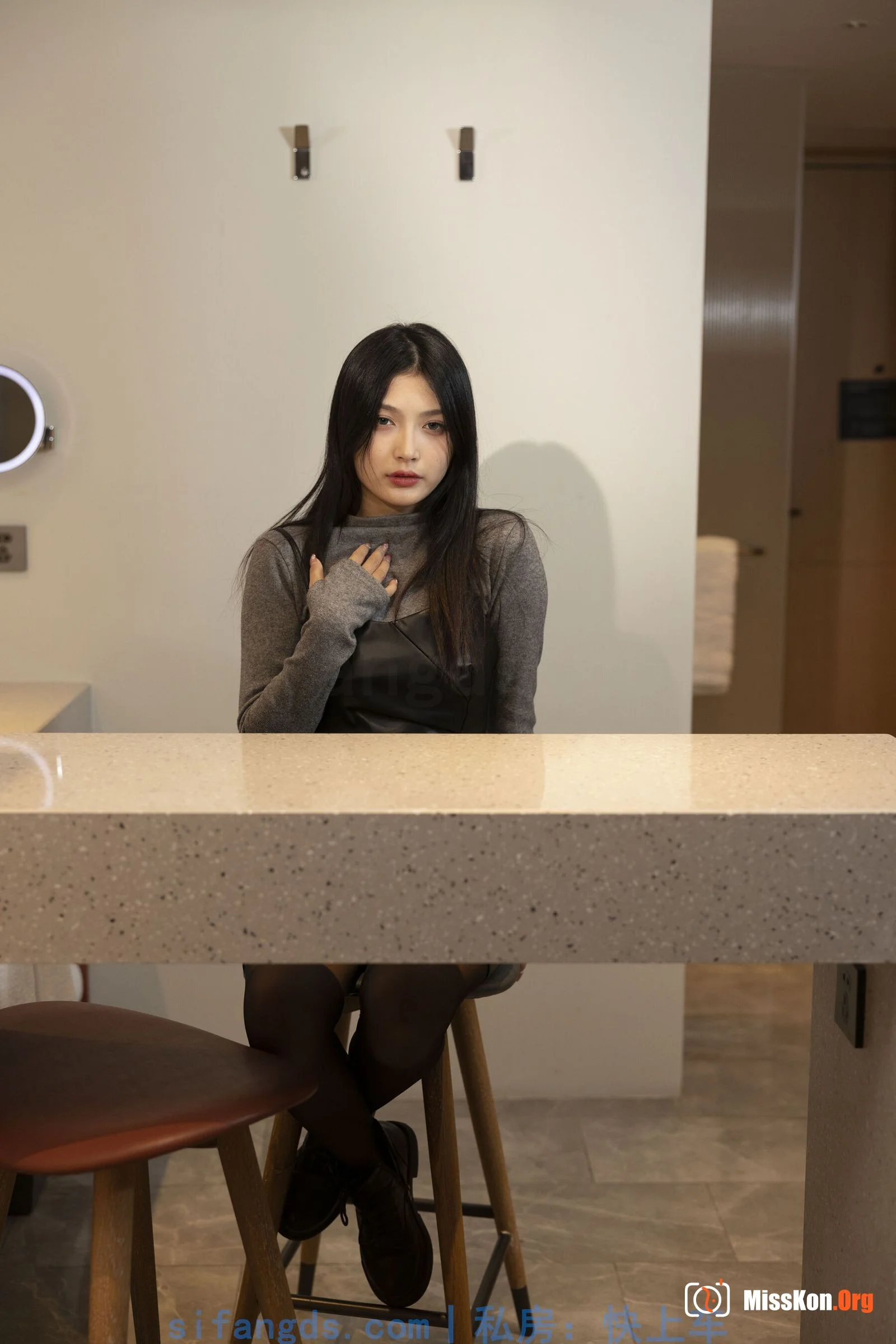 Nude photo set of Chinese model: Shi Ting (2023-12-09) - Photo 6