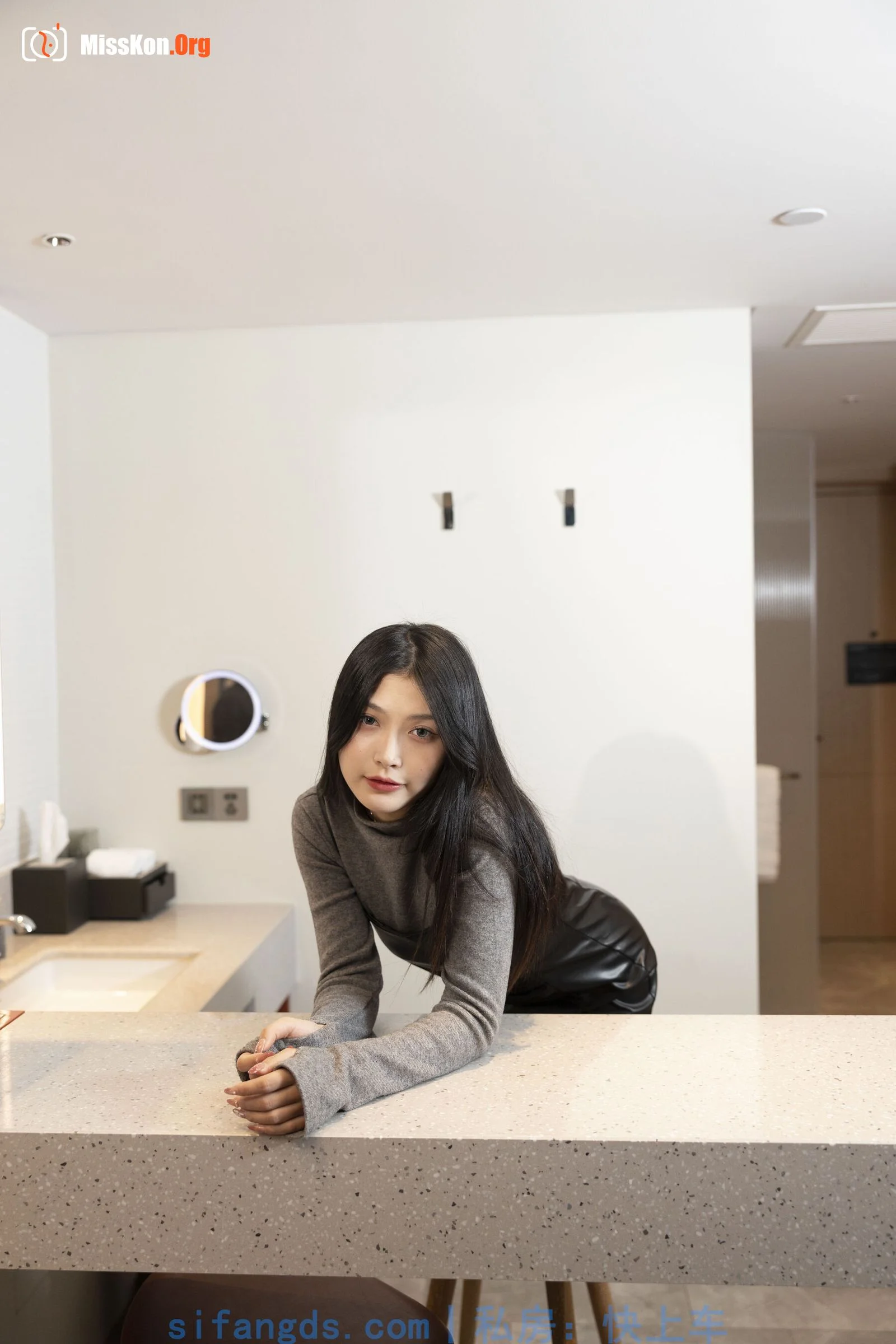 Nude photo set of Chinese model: Shi Ting (2023-12-09) - Photo 8