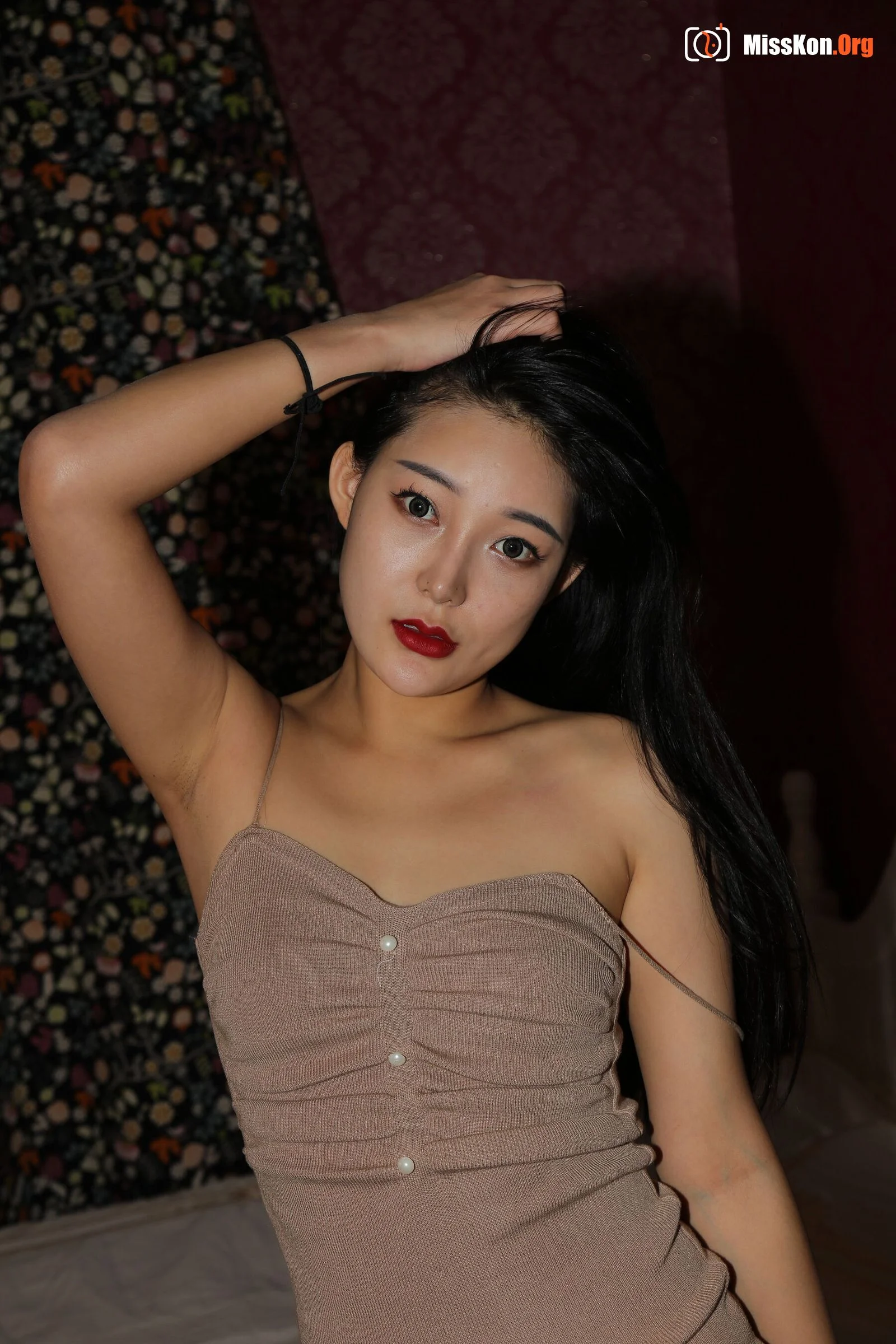 Nude photo set of Chinese model: Show Poetry (2020-11-19) - Photo 16