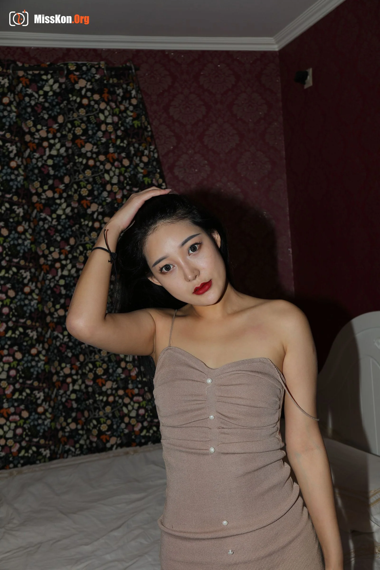 Nude photo set of Chinese model: Show Poetry (2020-11-19) - Photo 18