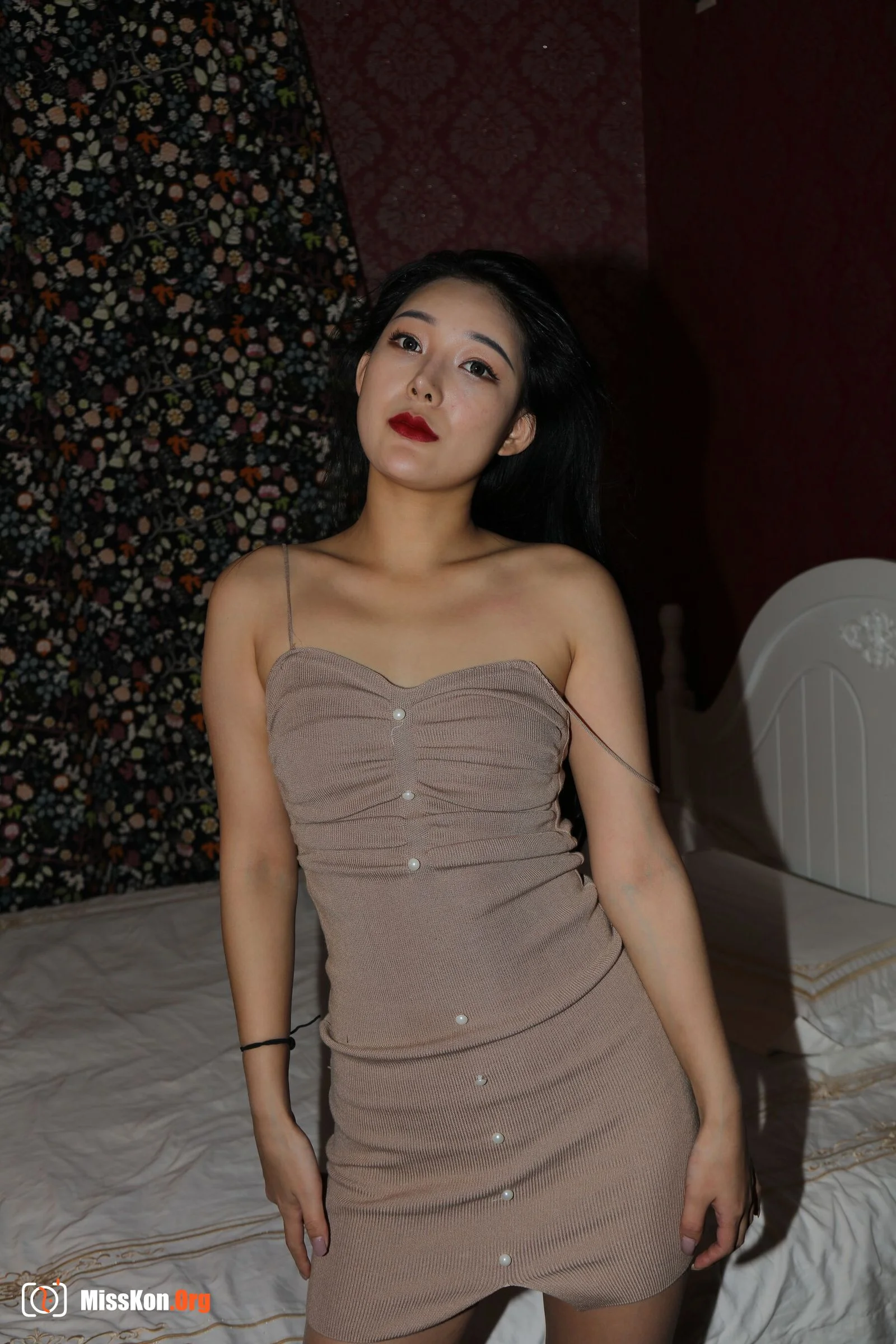 Nude photo set of Chinese model: Show Poetry (2020-11-19) - Photo 20