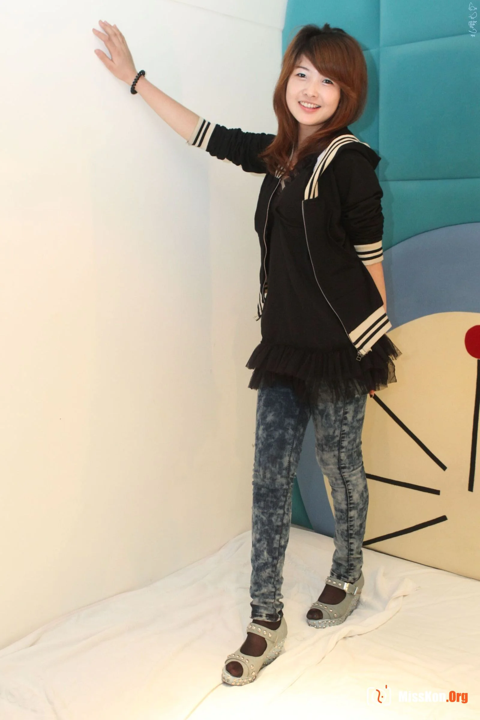Nude photo set of Chinese model: Slowly (2011-05-23) - Photo 4