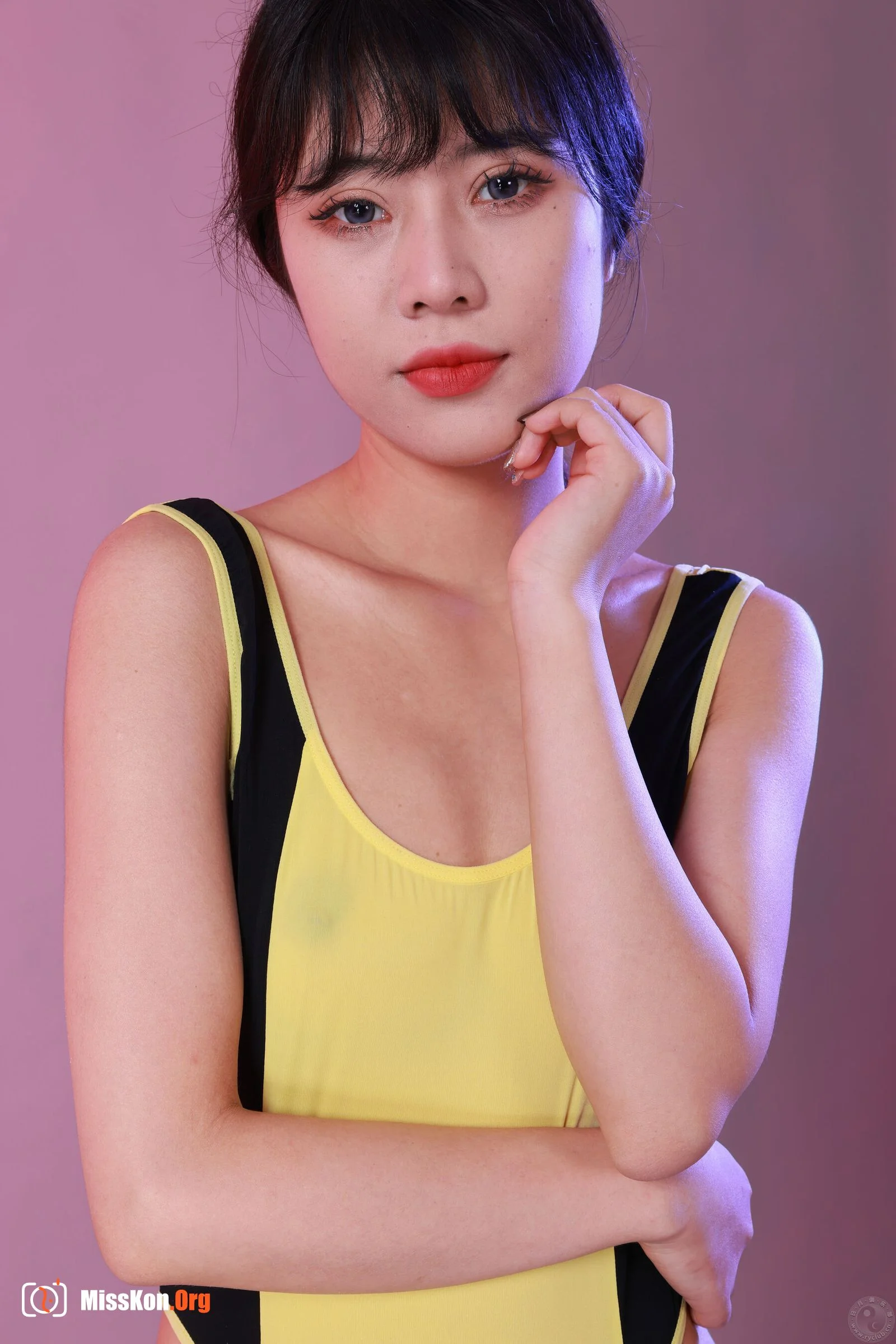 Nude photo set of Chinese model: Small ring - Photo 5