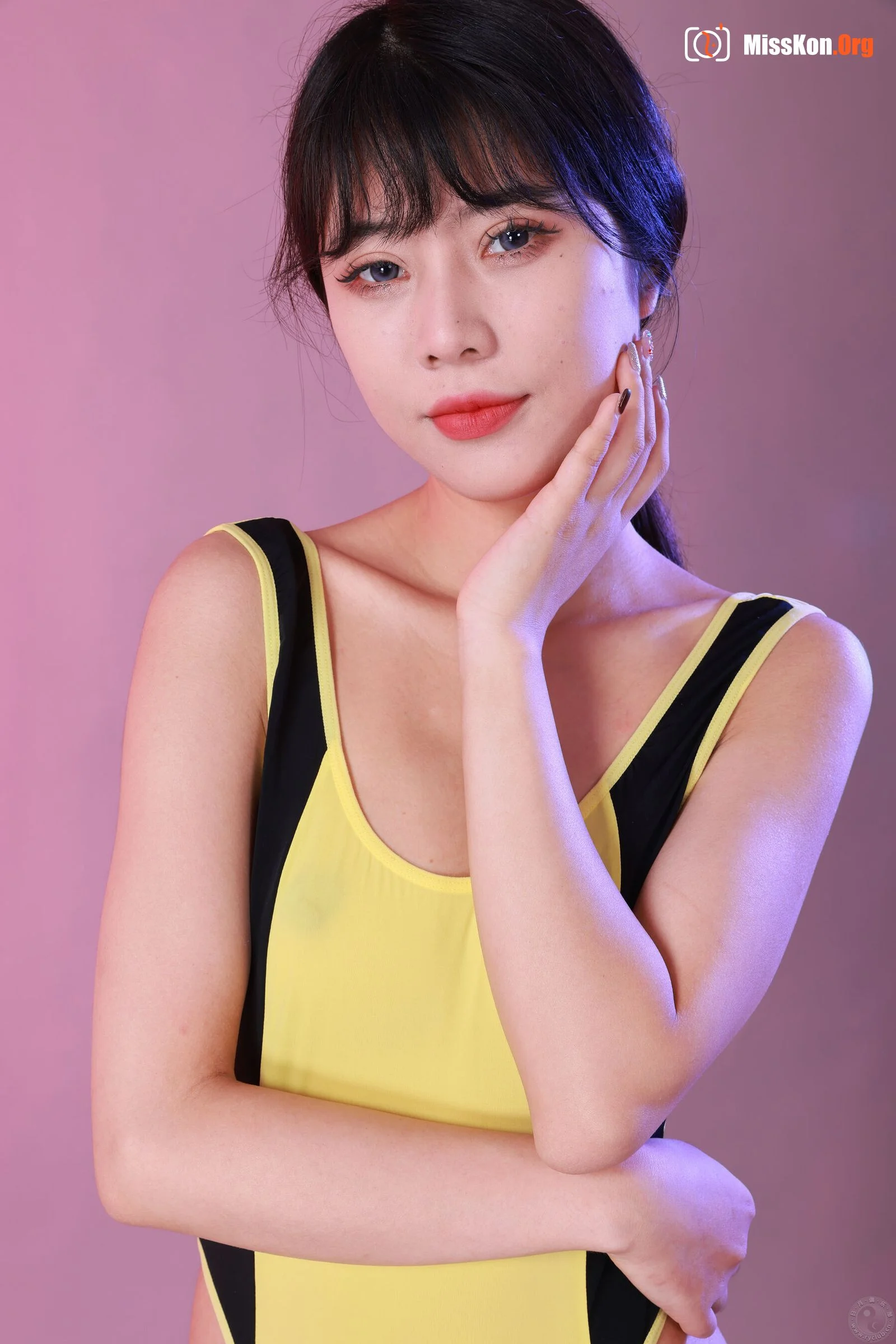 Nude photo set of Chinese model: Small ring - Photo 9