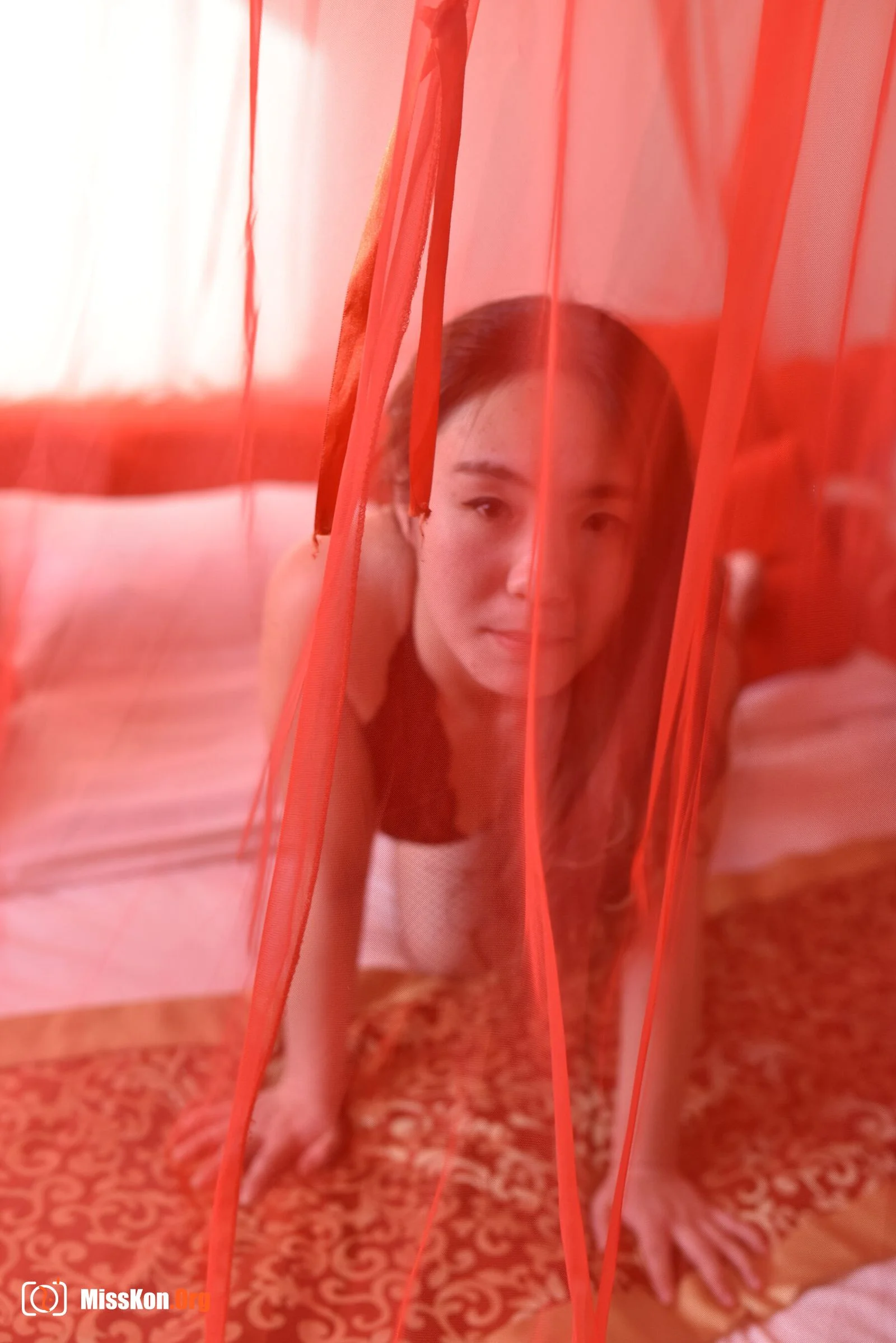 Nude photo set of Chinese model: Small street - Photo 4