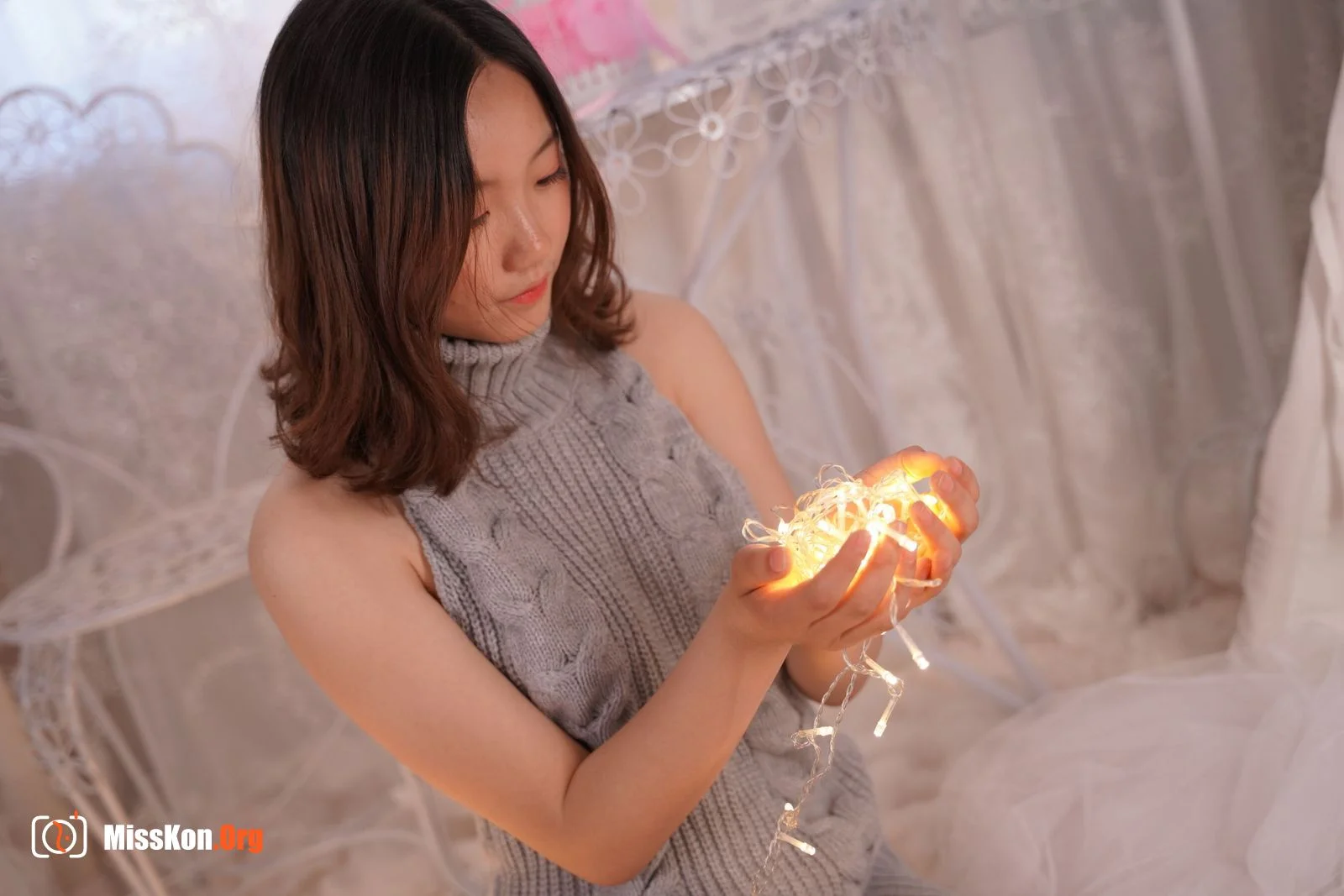 Nude photo set of Chinese model: Strawberry (2019-06-02) - Photo 13