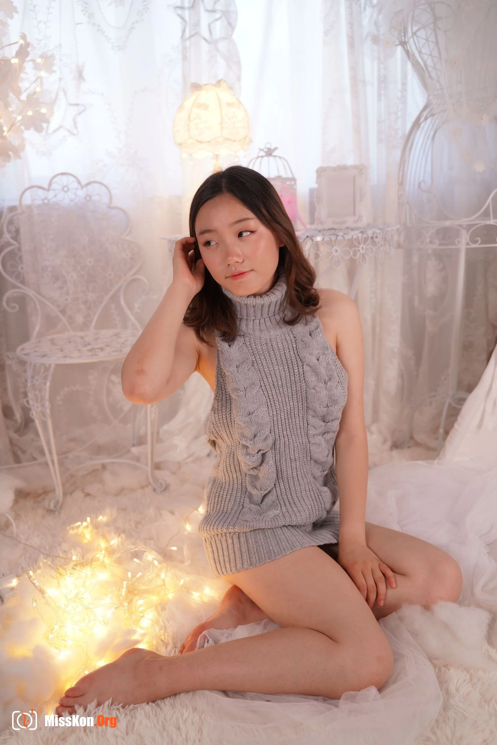 Nude photo set of Chinese model: Strawberry (2019-06-02) - Photo 14