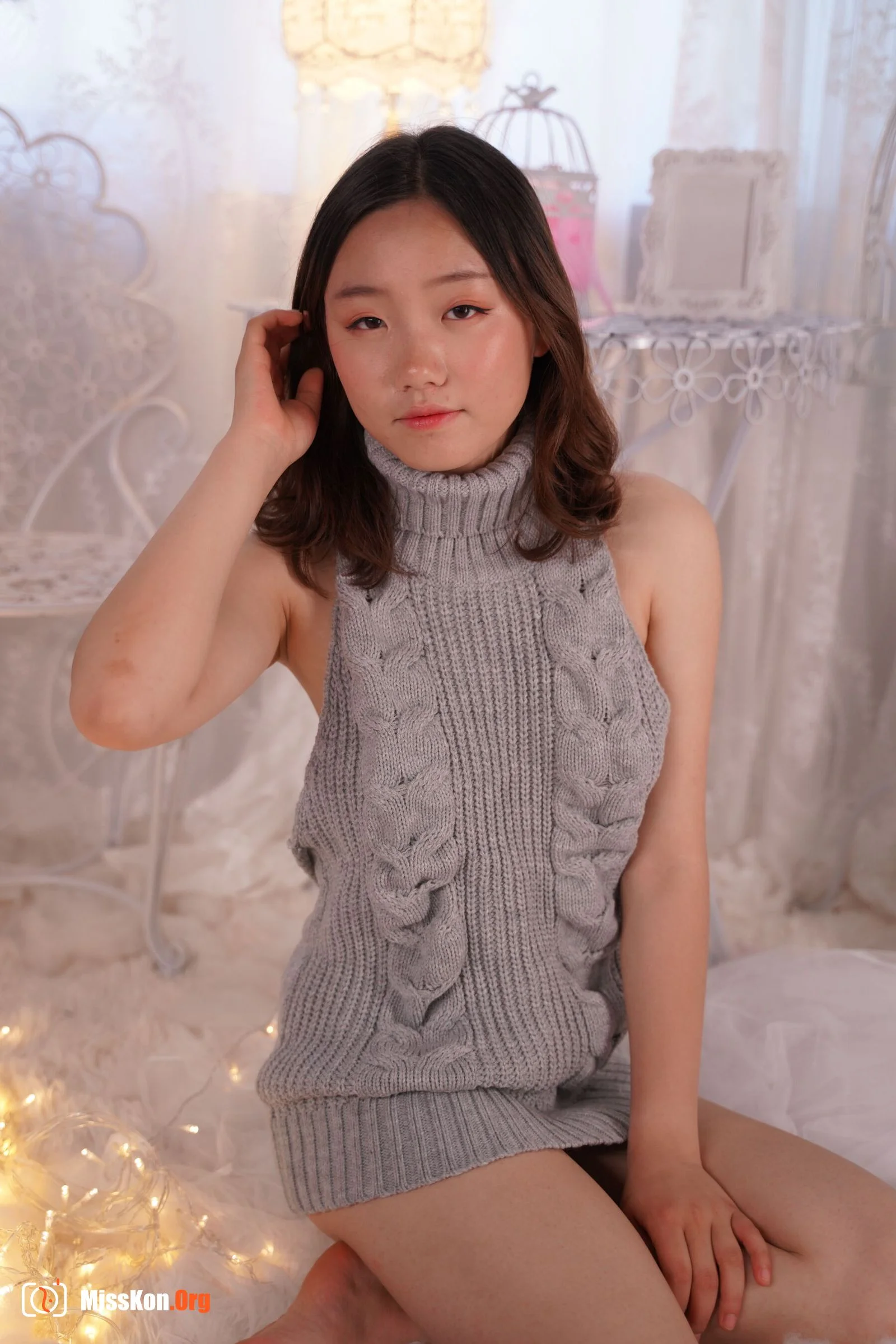 Nude photo set of Chinese model: Strawberry (2019-06-02) - Photo 16