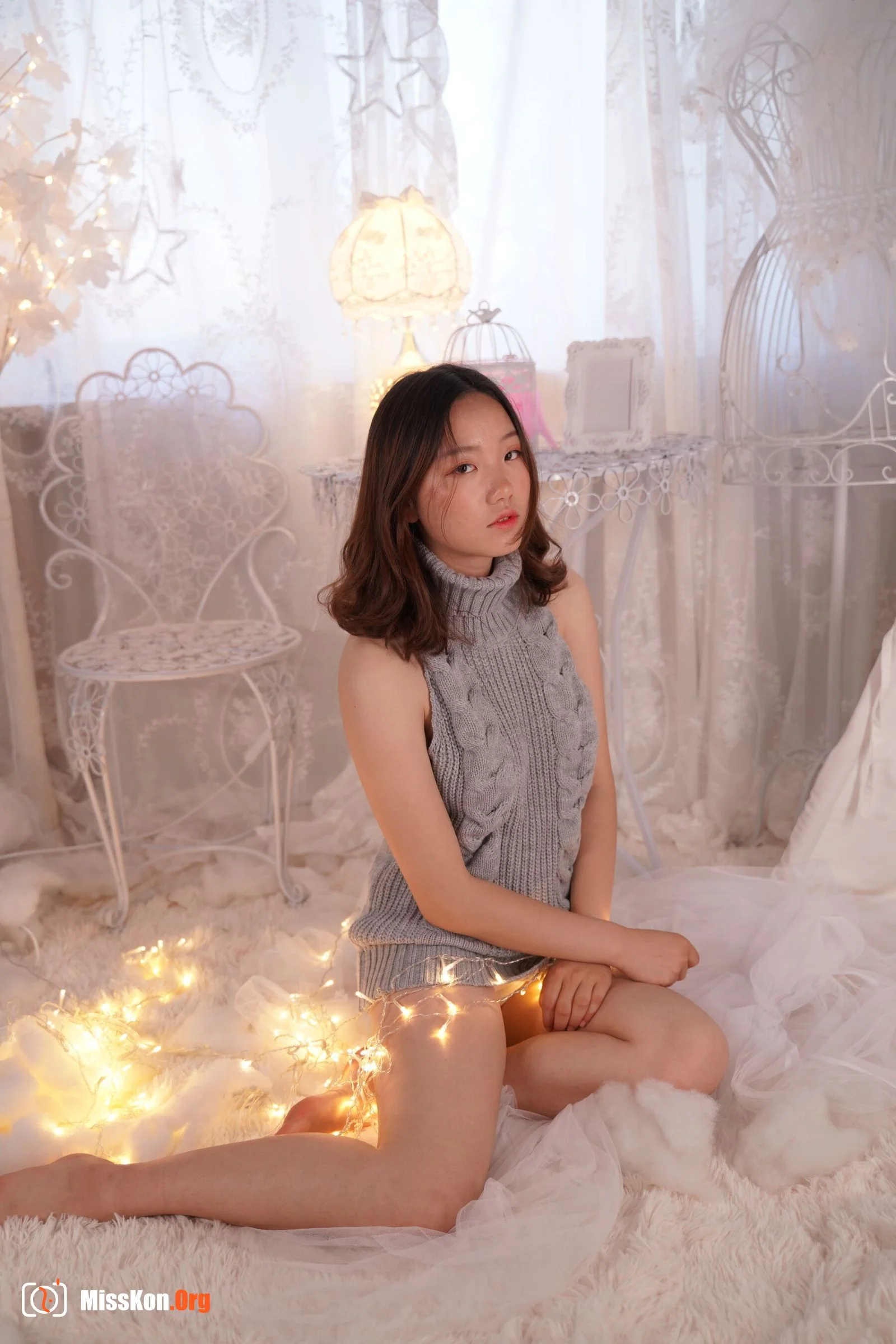 Nude photo set of Chinese model: Strawberry (2019-06-02) - Photo 2