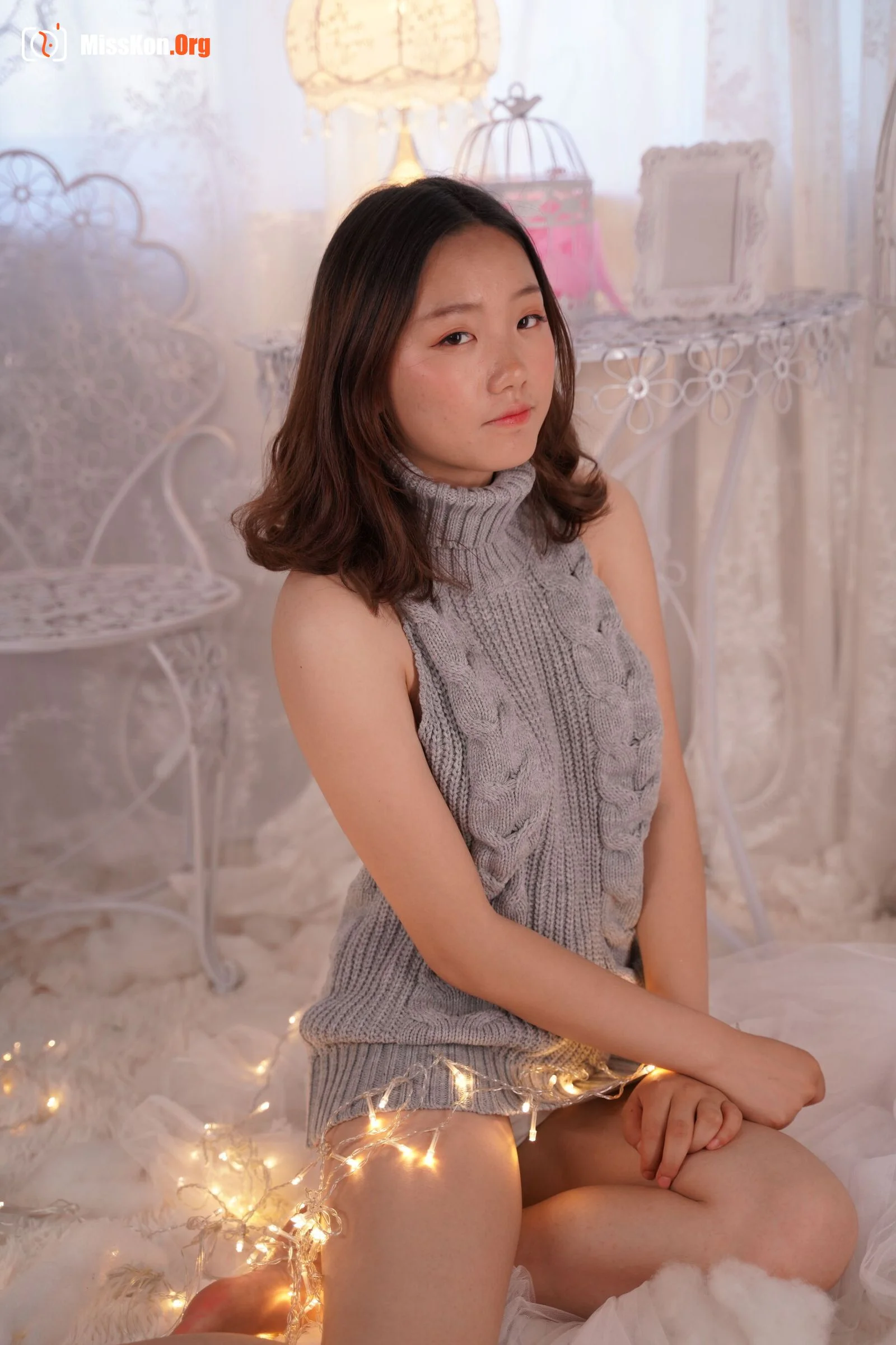 Nude photo set of Chinese model: Strawberry (2019-06-02) - Photo 4