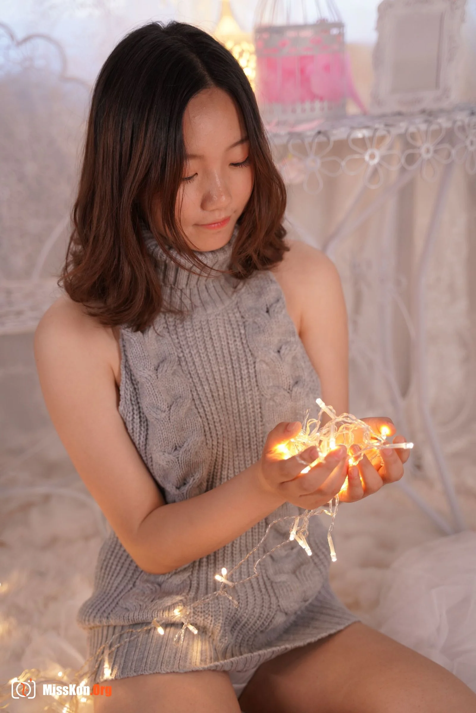 Nude photo set of Chinese model: Strawberry (2019-06-02) - Photo 8