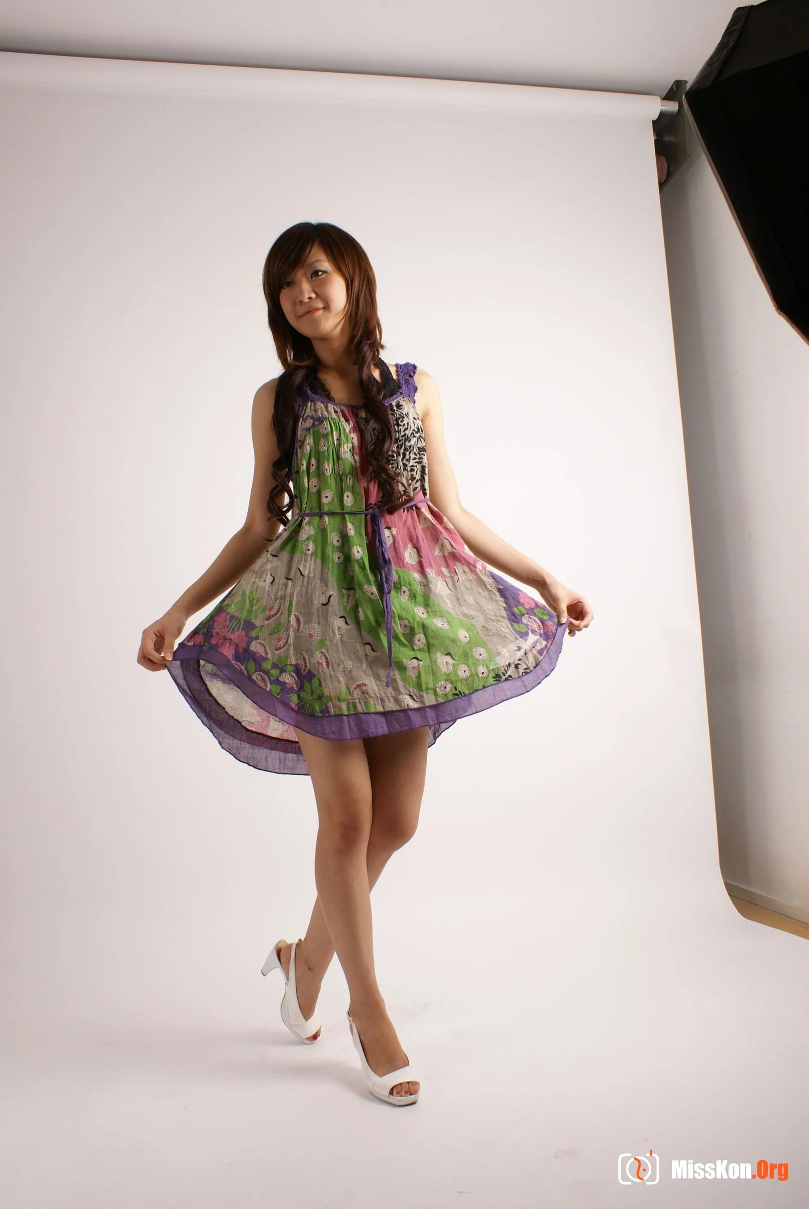 Nude photo set of Chinese model: Sunny (2008-08-14) - Photo 14