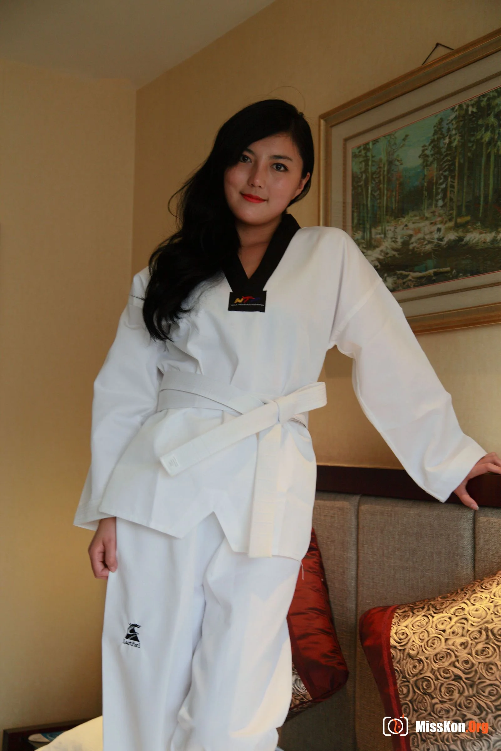 Nude photo set of Chinese model: Sunny afternoon (2013-04-27) - Photo 11