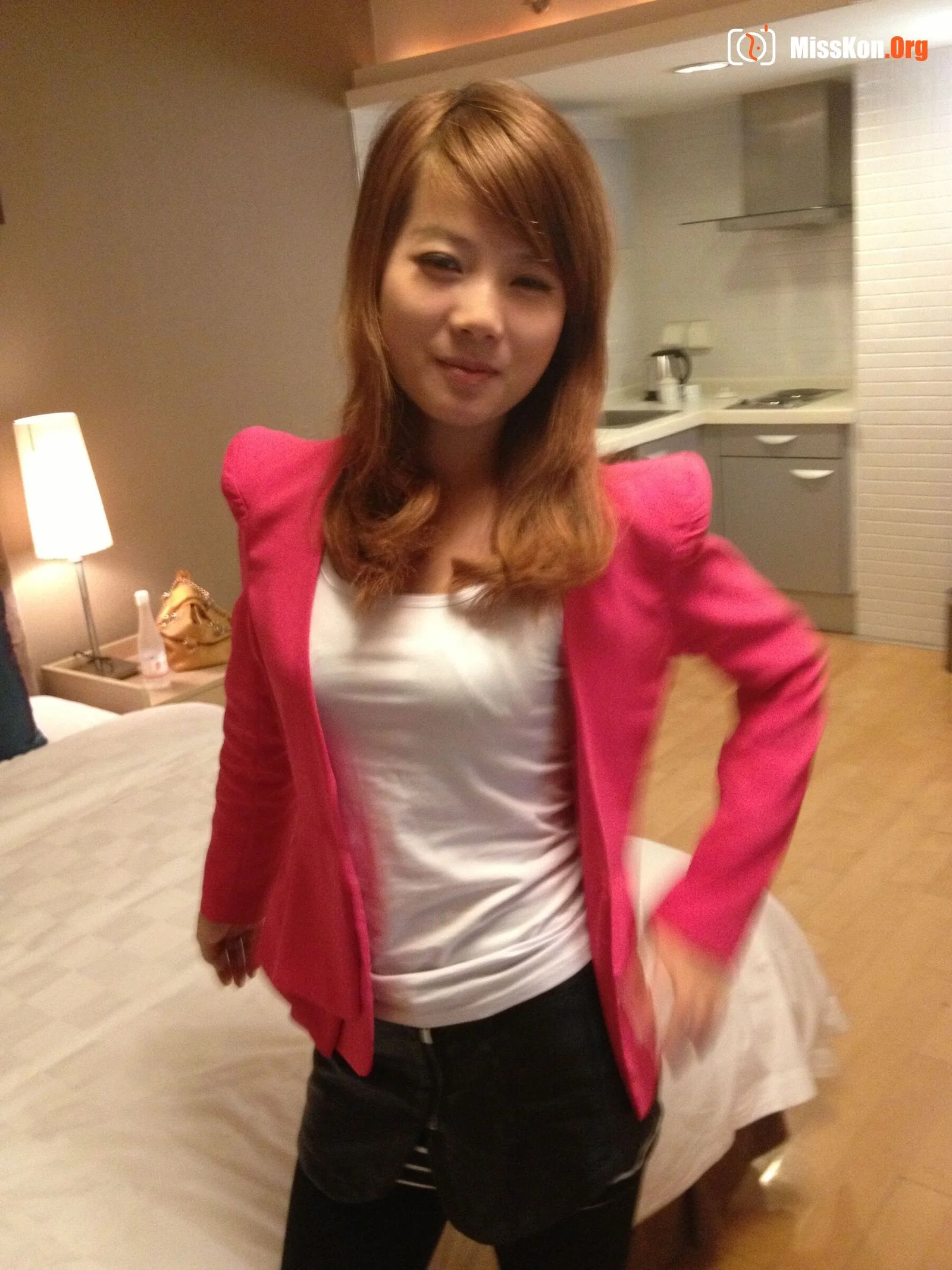 Nude photo set of Chinese model: Susan (2012-10-12) - Photo 2