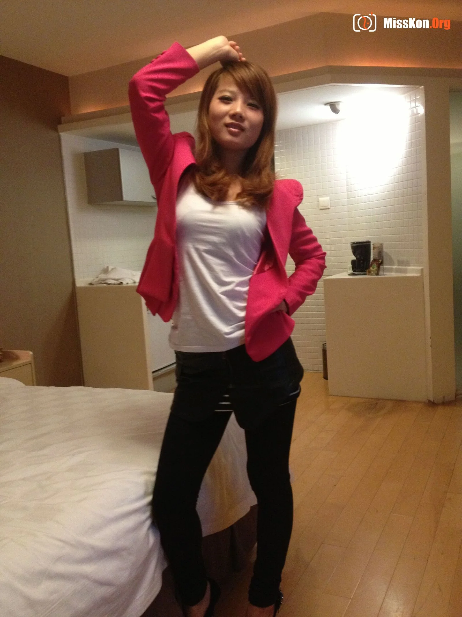 Nude photo set of Chinese model: Susan (2012-10-12) - Photo 5