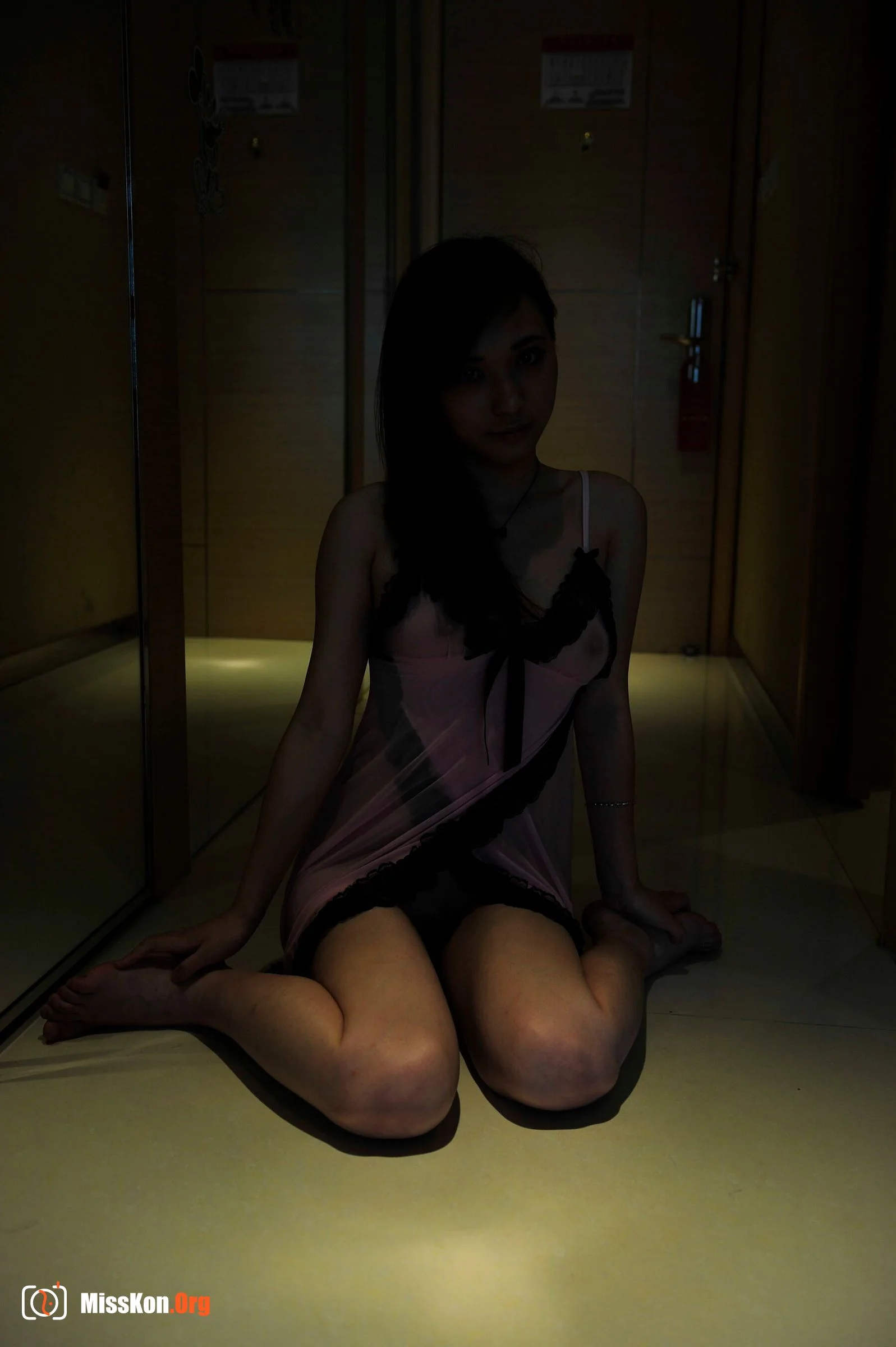 Nude photo set of Chinese model: Tall (2011-07-09) - Photo 2