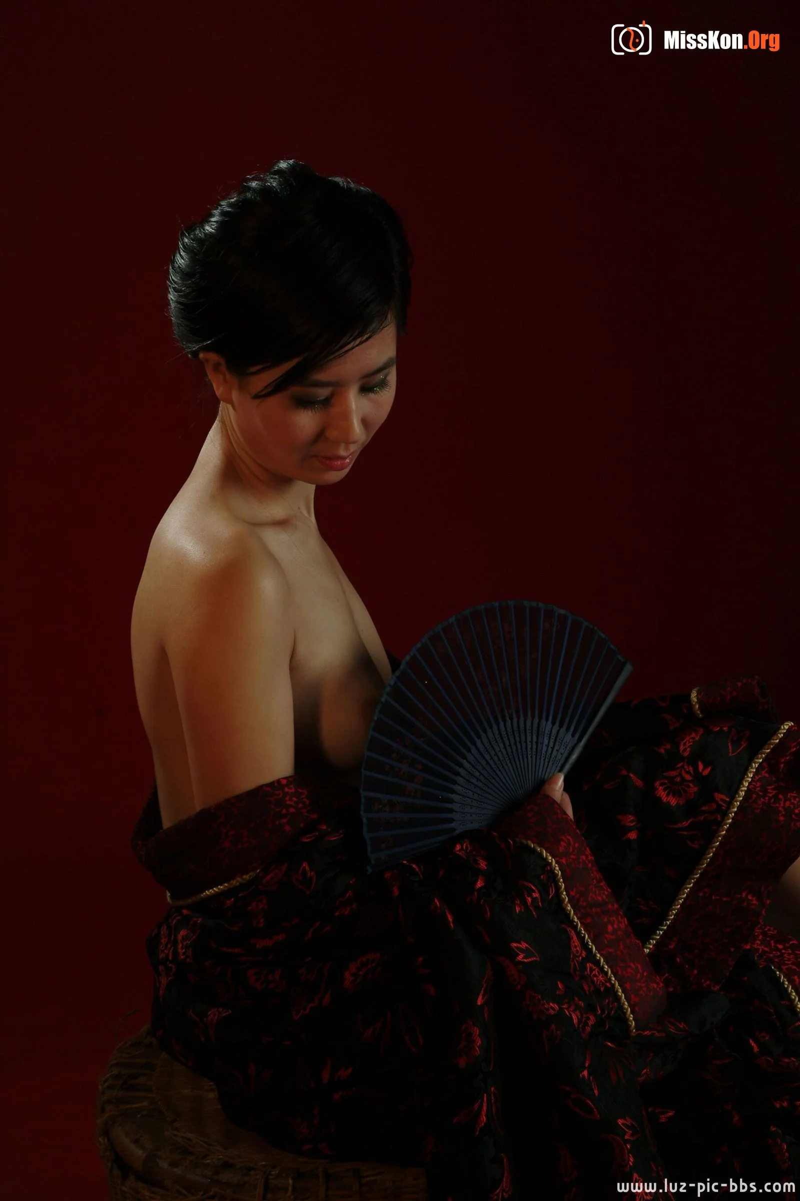 Nude photo set of Chinese model: Tian Hong (2008-02-22) - Photo 12