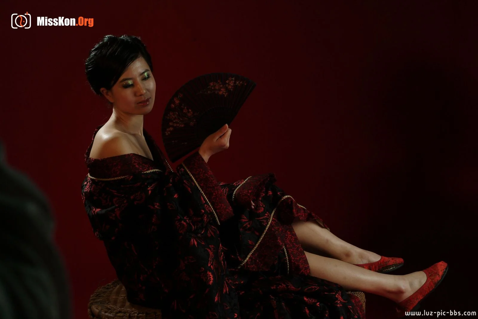 Nude photo set of Chinese model: Tian Hong (2008-02-22) - Photo 15