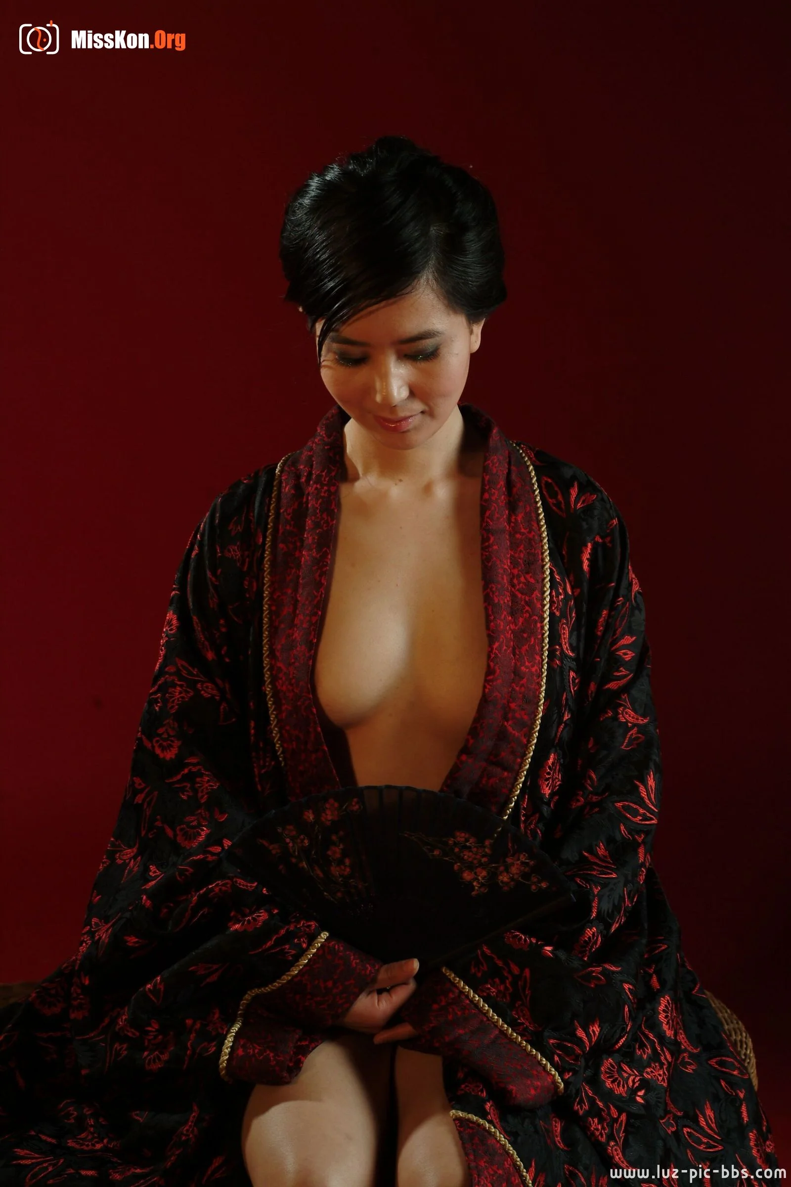 Nude photo set of Chinese model: Tian Hong (2008-02-22) - Photo 2