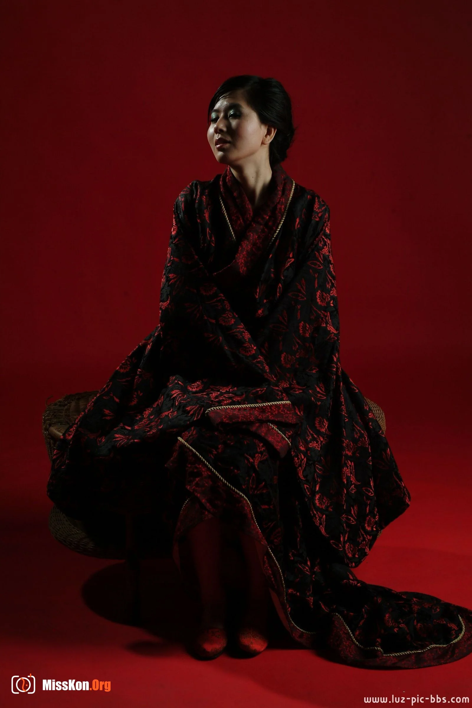 Nude photo set of Chinese model: Tian Hong (2008-02-22) - Photo 20
