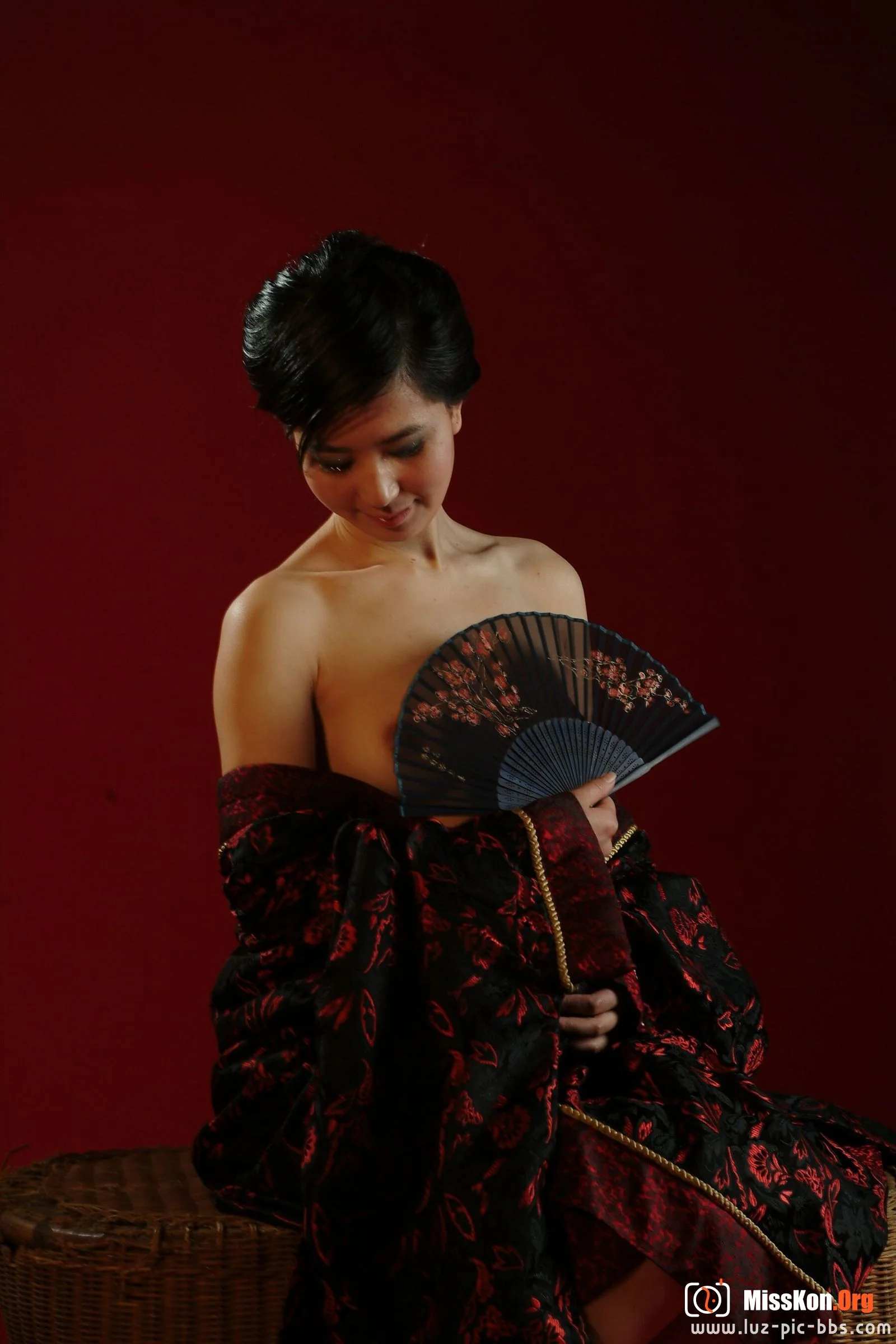 Nude photo set of Chinese model: Tian Hong (2008-02-22) - Photo 5