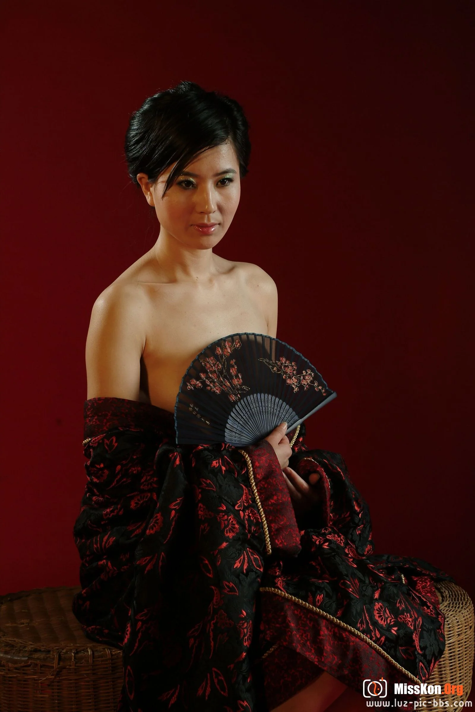 Nude photo set of Chinese model: Tian Hong (2008-02-22) - Photo 7