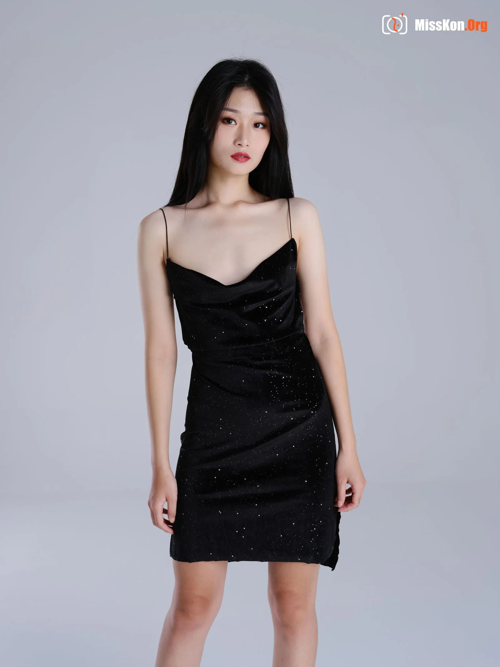 Nude photo set of Chinese model: True (2021-08-26) - Photo 7