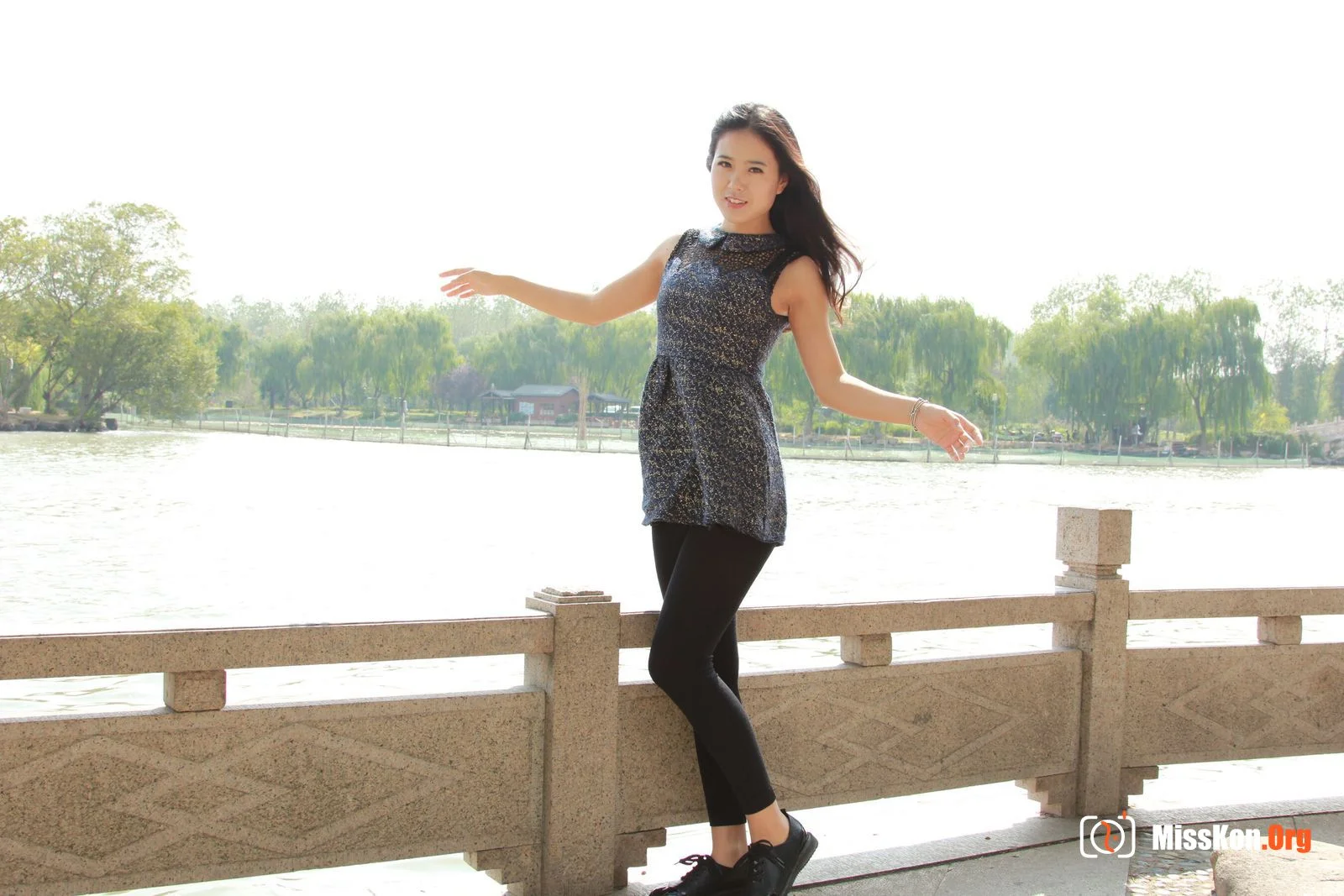 Nude photo set of Chinese model: Ulan Lan (2013-11-01) - Photo 2