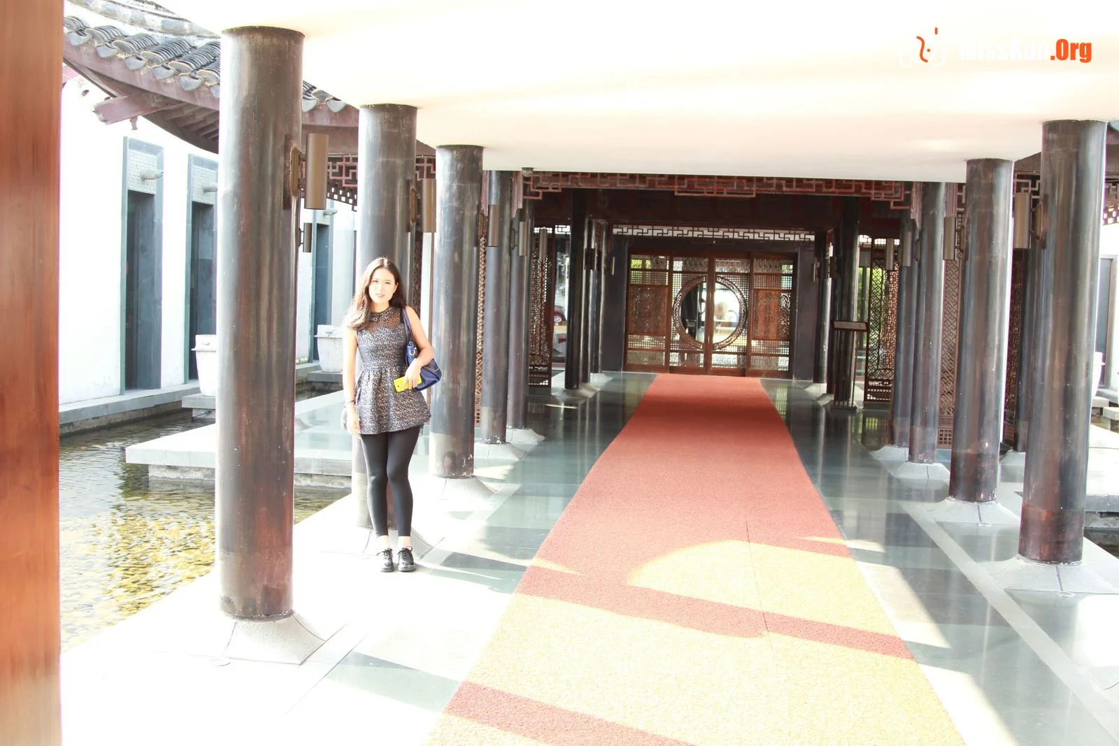 Nude photo set of Chinese model: Ulan Lan (2013-11-01) - Photo 20