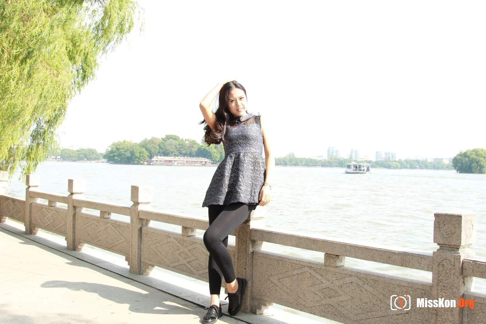 Nude photo set of Chinese model: Ulan Lan (2013-11-01) - Photo 9