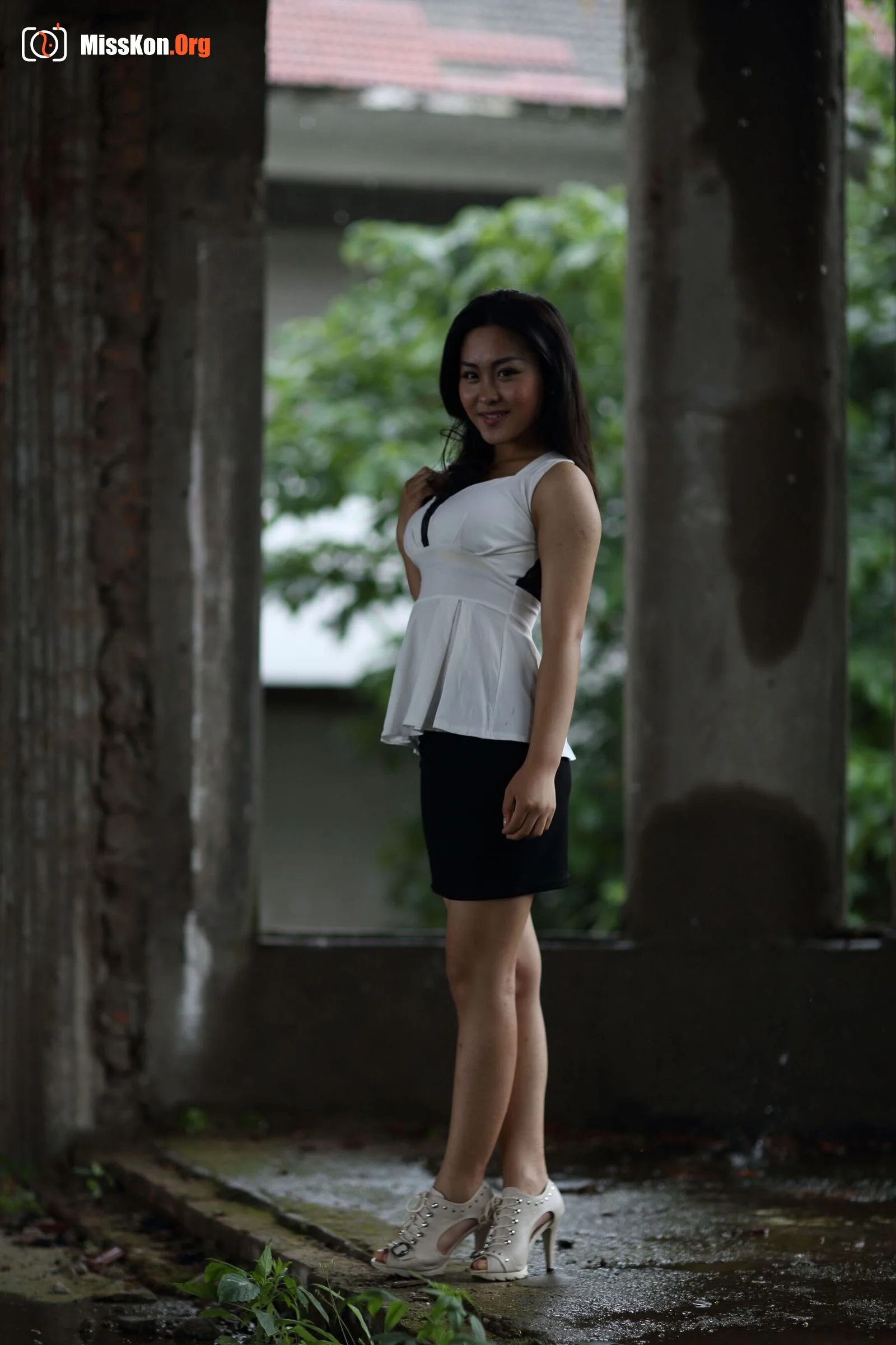 Nude photo set of Chinese model: Wang Le (2012-06-22) - Photo 10