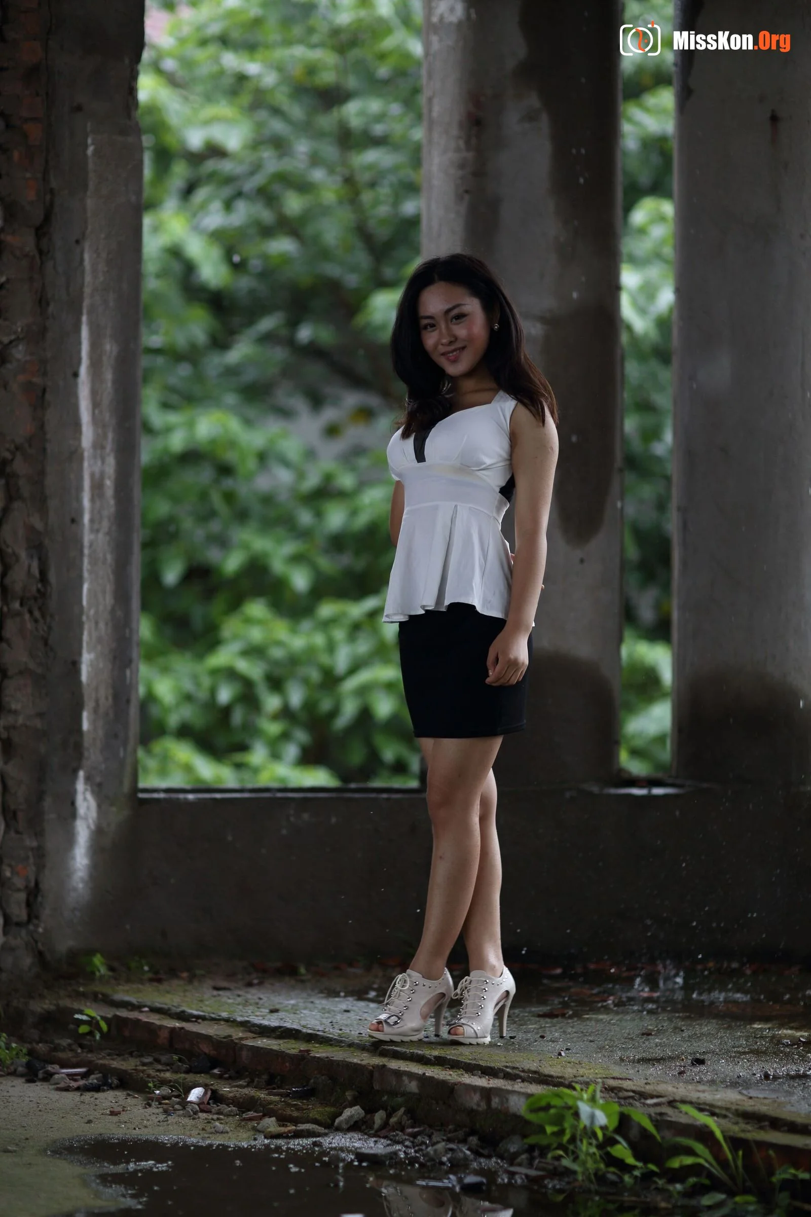 Nude photo set of Chinese model: Wang Le (2012-06-22) - Photo 3