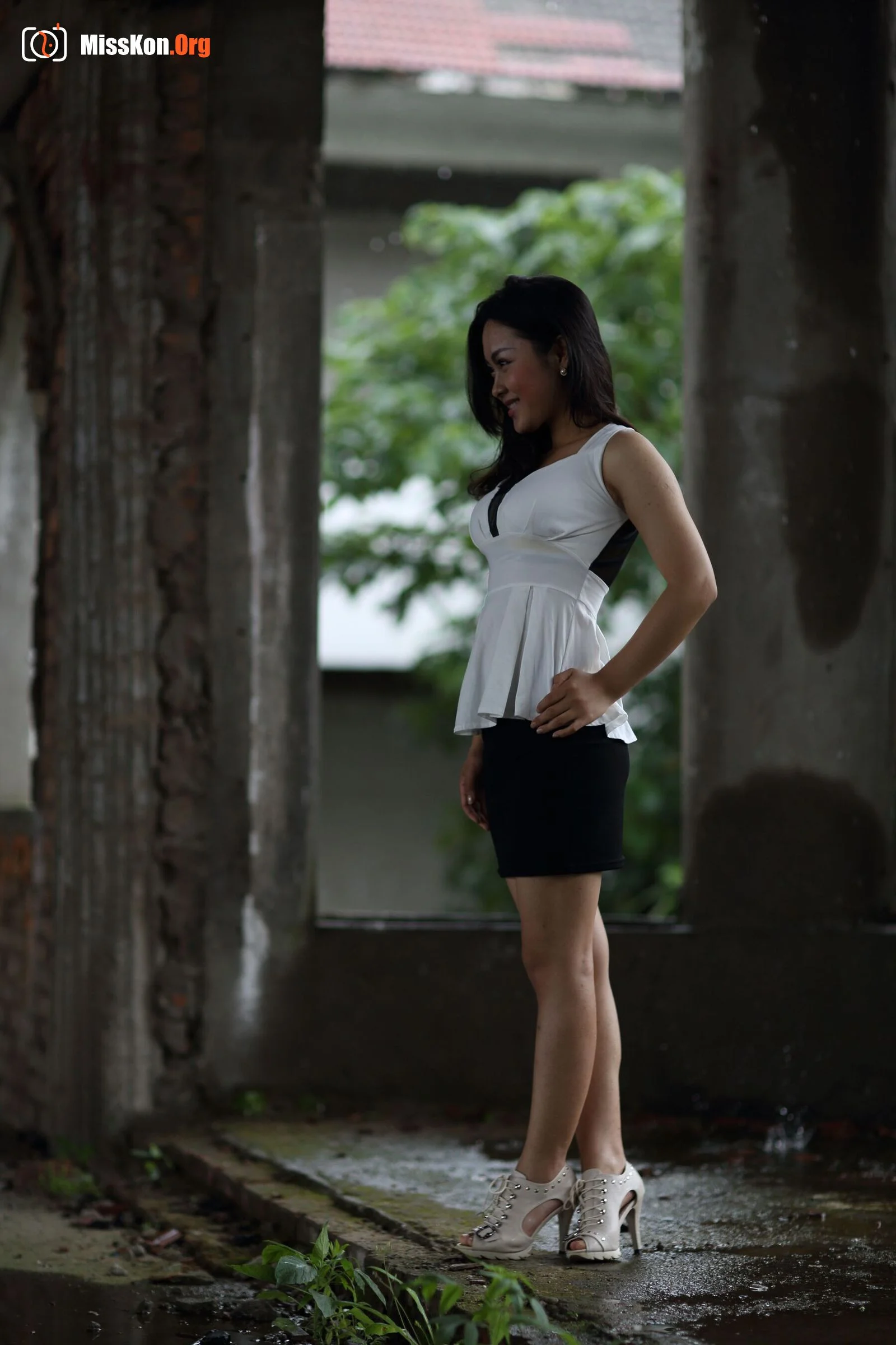 Nude photo set of Chinese model: Wang Le (2012-06-22) - Photo 8