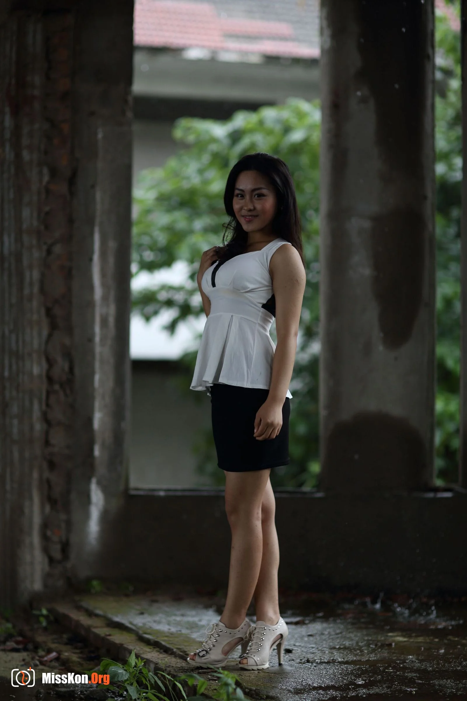 Nude photo set of Chinese model: Wang Le (2012-06-22) - Photo 9