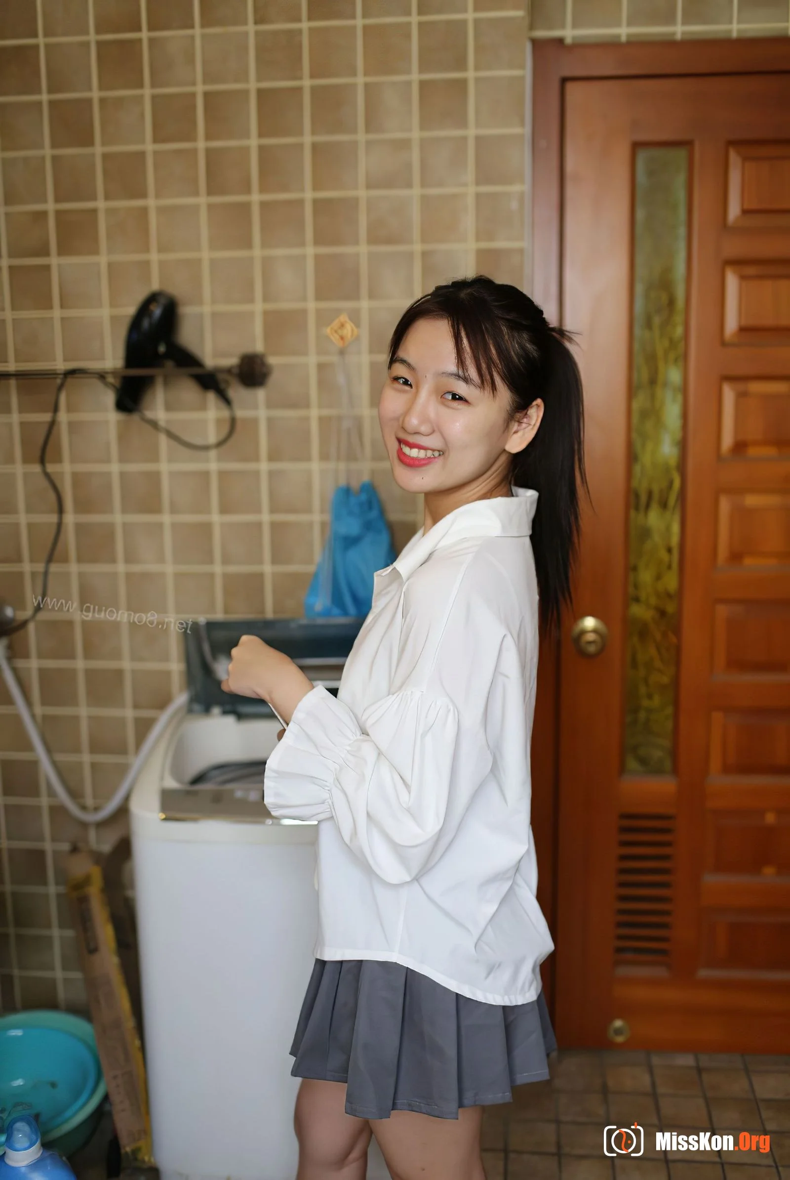 Nude photo set of Chinese model: Wang Qianye (2017-06-11) - Photo 4