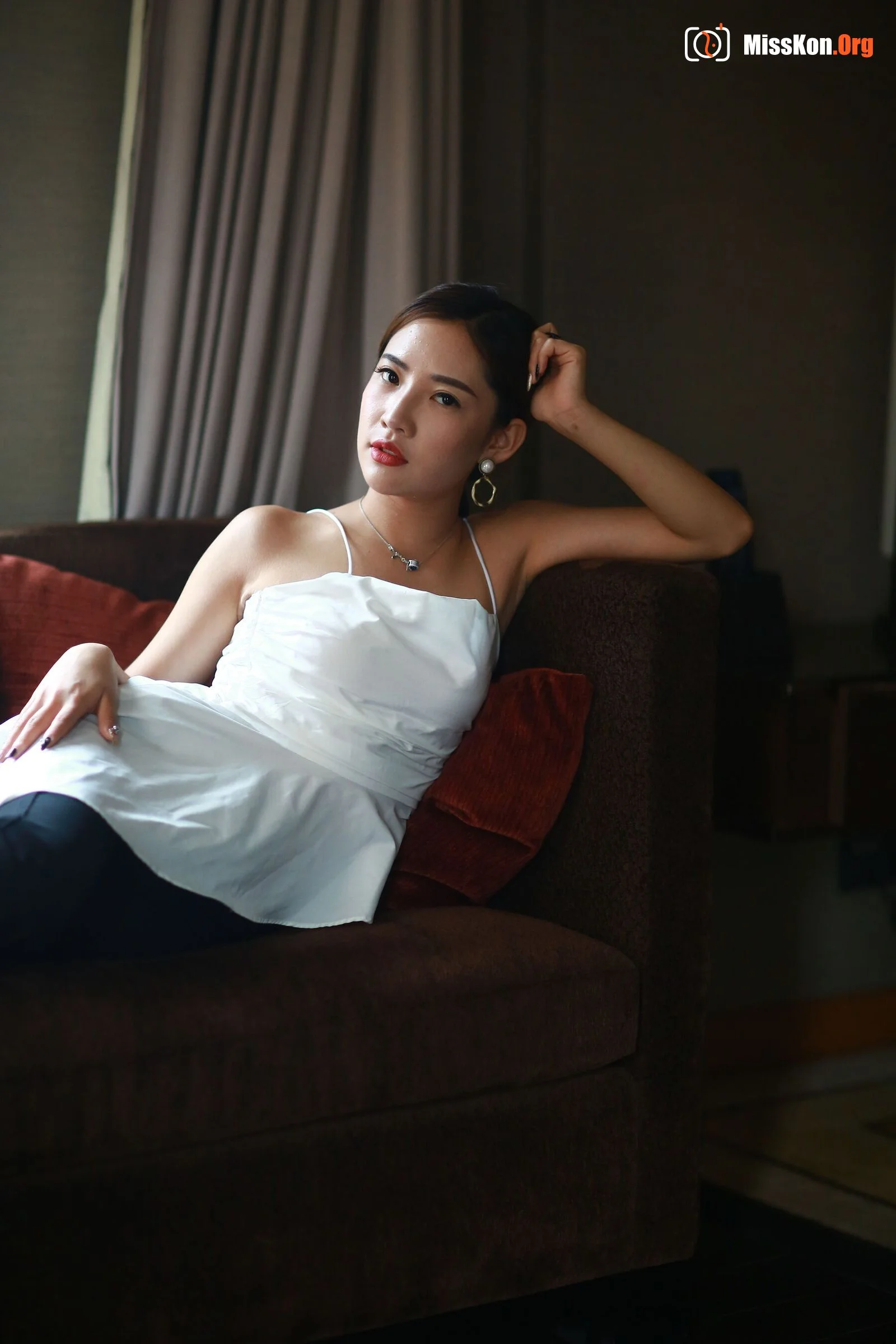 Nude photo set of Chinese model: Wang Xuan (2018-05-14) - Photo 14
