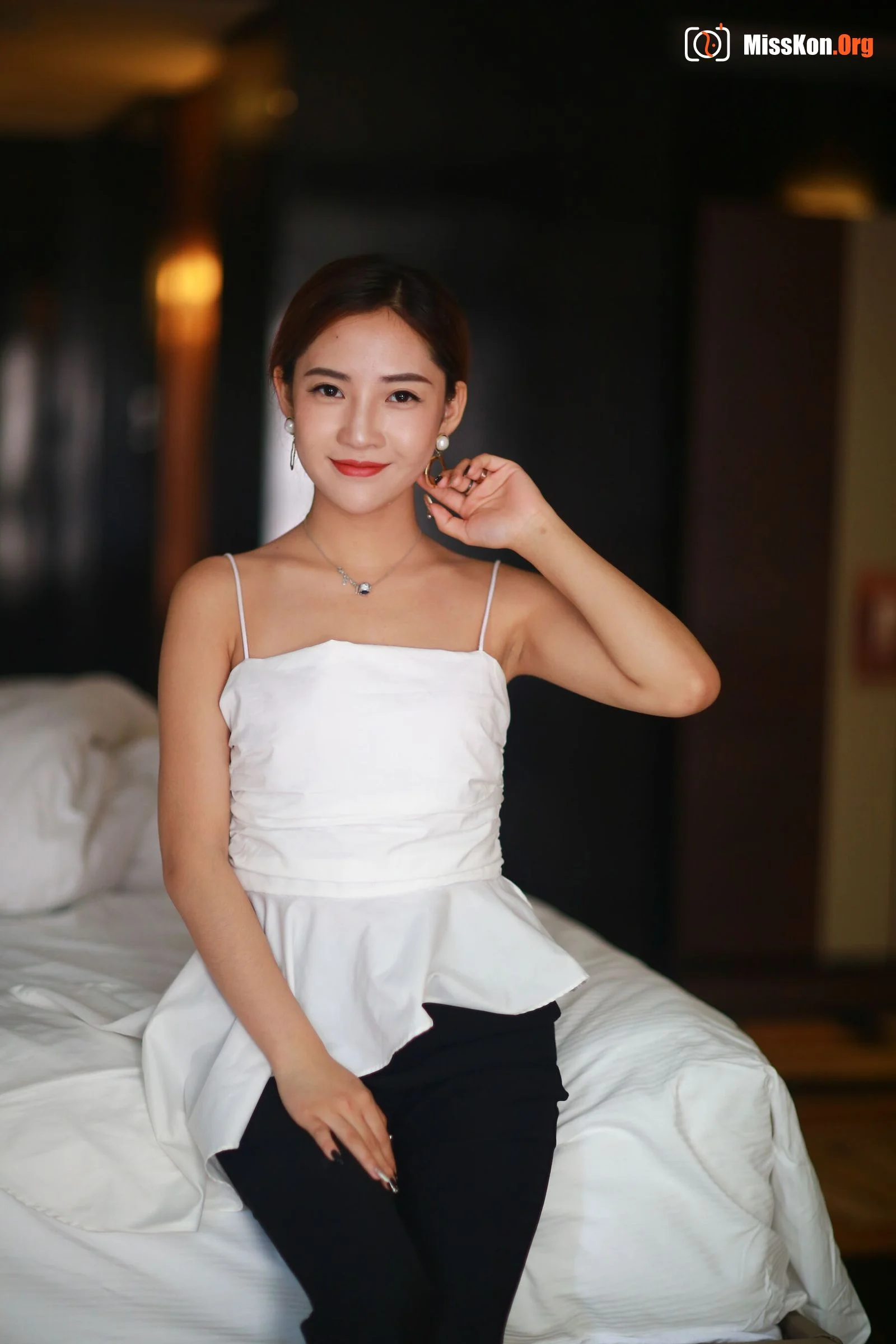 Nude photo set of Chinese model: Wang Xuan (2018-05-14) - Photo 3