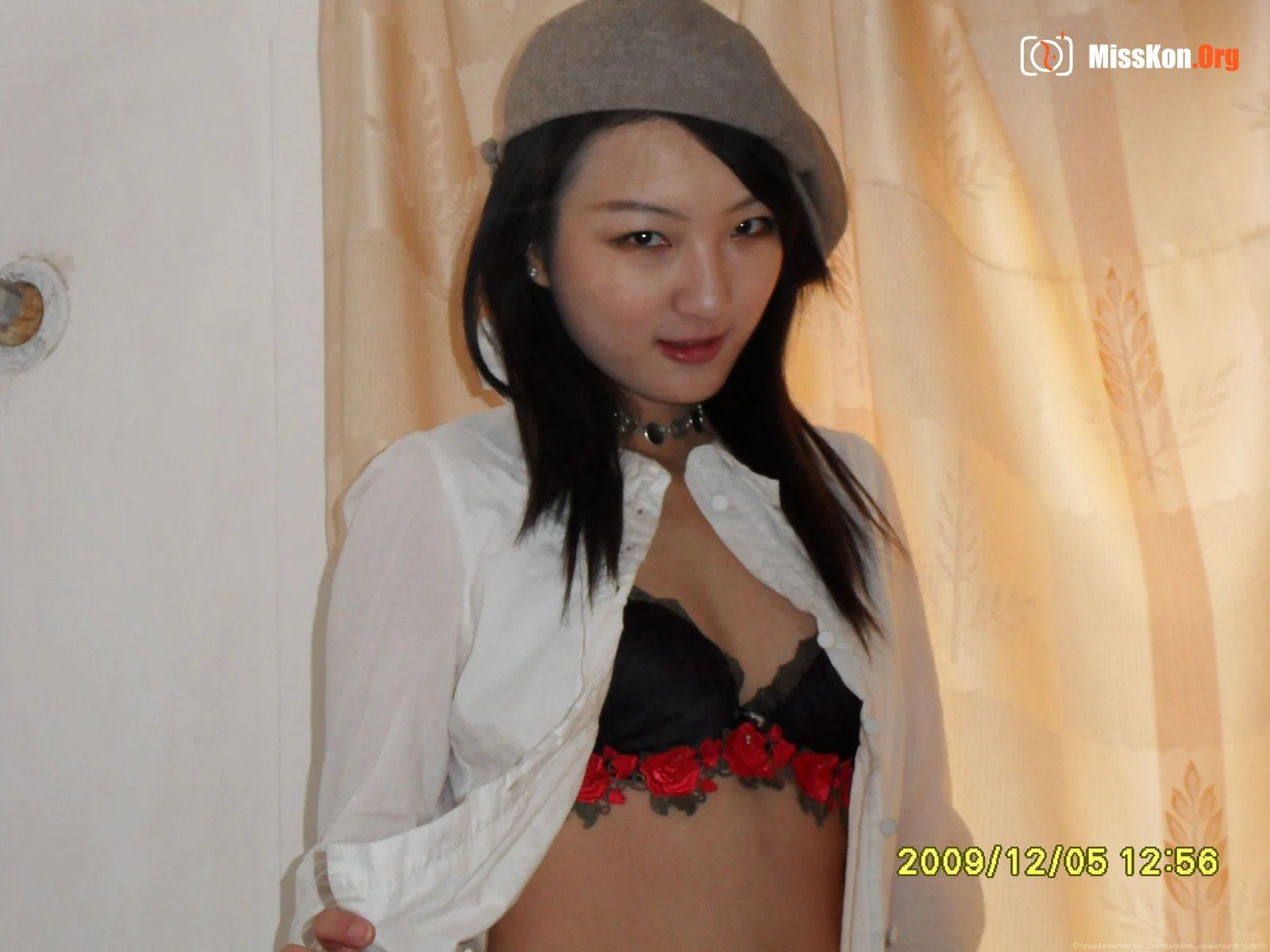 Nude photo set of Chinese model: Wen Zhen (2009-12-05) - Photo 15
