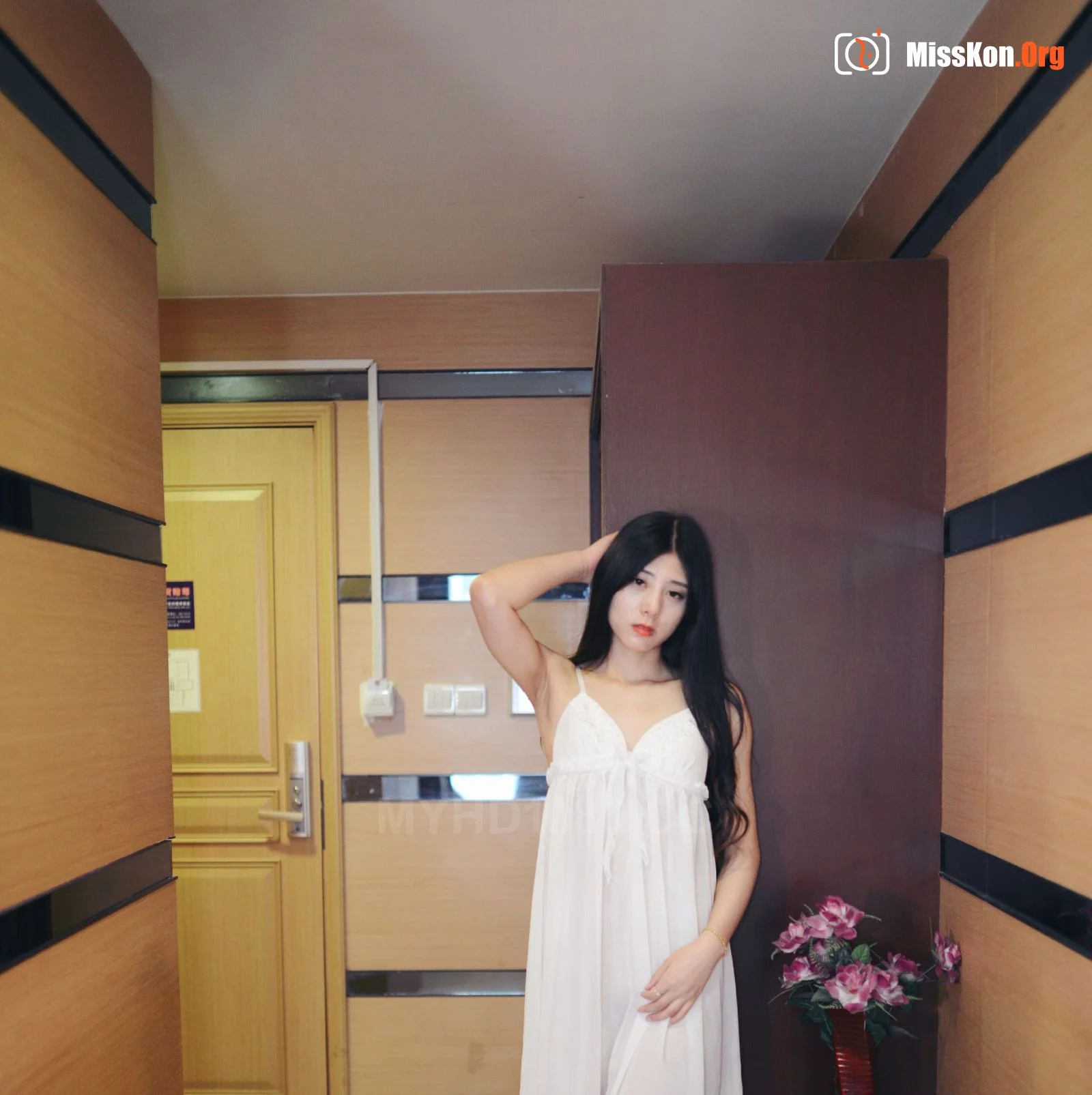 Nude photo set of Chinese model: Wu Ruo (2017-05-17) - Photo 7