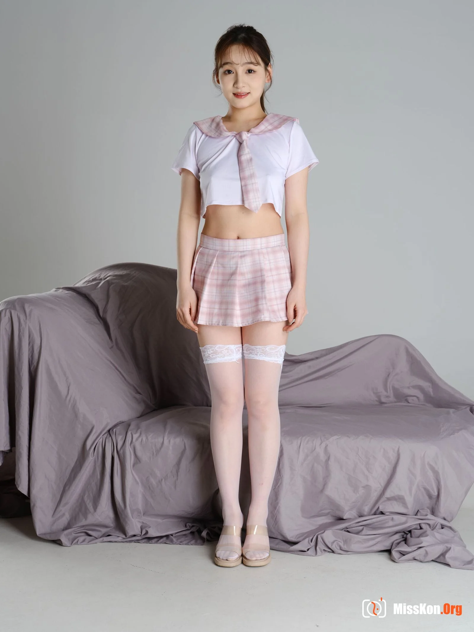 Nude photo set of Chinese model: Wu Xinyu (2024-01-11) - Photo 2
