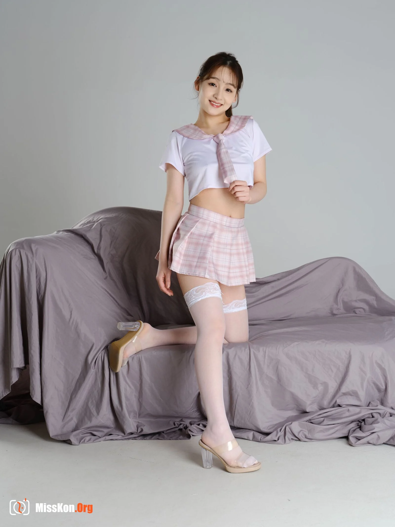 Nude photo set of Chinese model: Wu Xinyu (2024-01-11) - Photo 5
