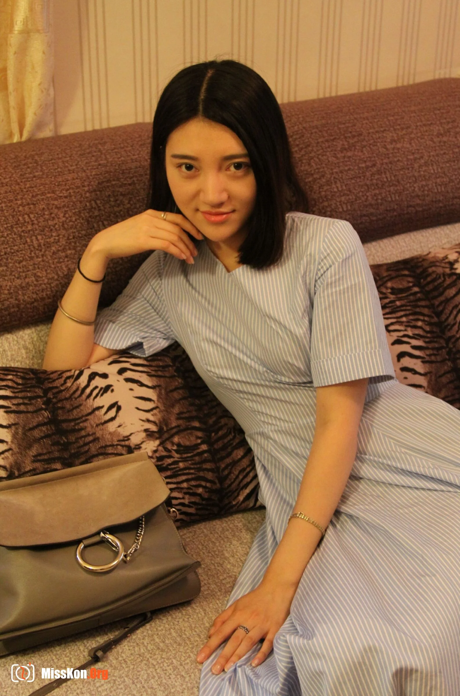 Nude photo set of Chinese model: Wu You (2017-07-08) - Photo 8