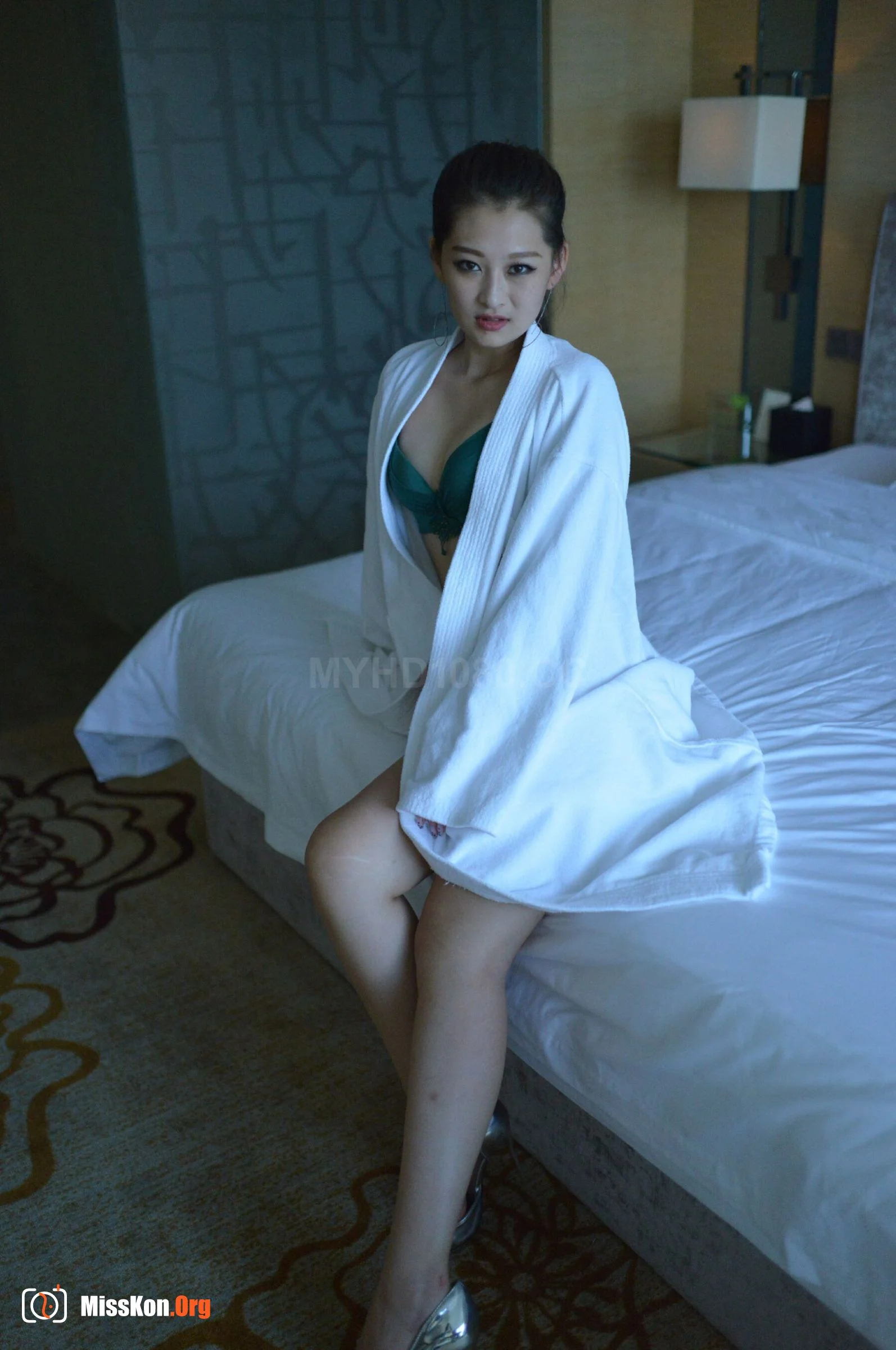 Nude photo set of Chinese model: Xiao Jin (Xiao Jin, Guo Guo) (2017-04-13) - Photo 4
