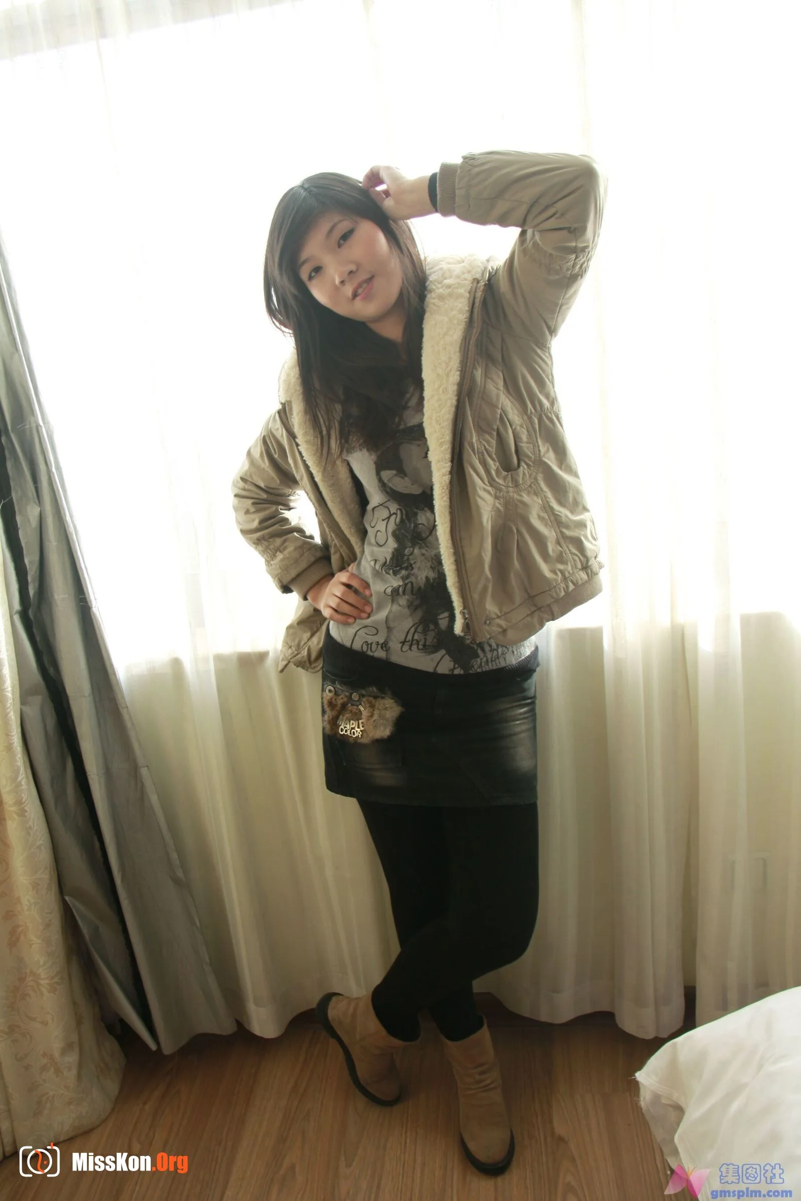 Nude photo set of Chinese model: Xiao Jing (2010-12-08) - Photo 4
