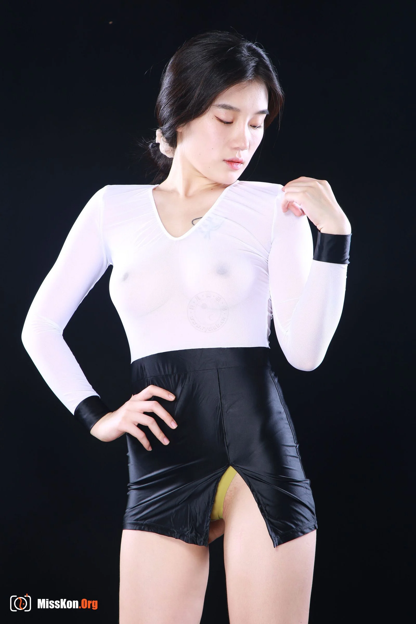 Nude photo set of Chinese model: Xiao Nian - Photo 6