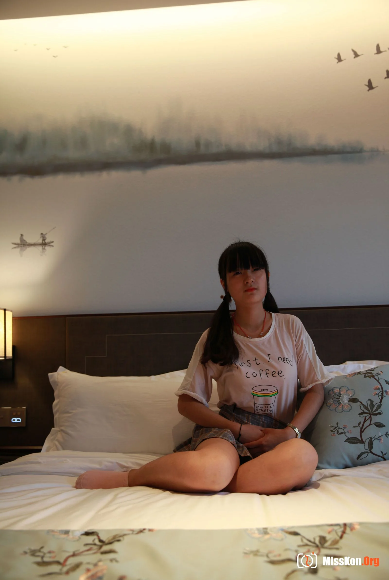 Nude photo set of Chinese model: Xiao Tong (2018-09-21) - Photo 20