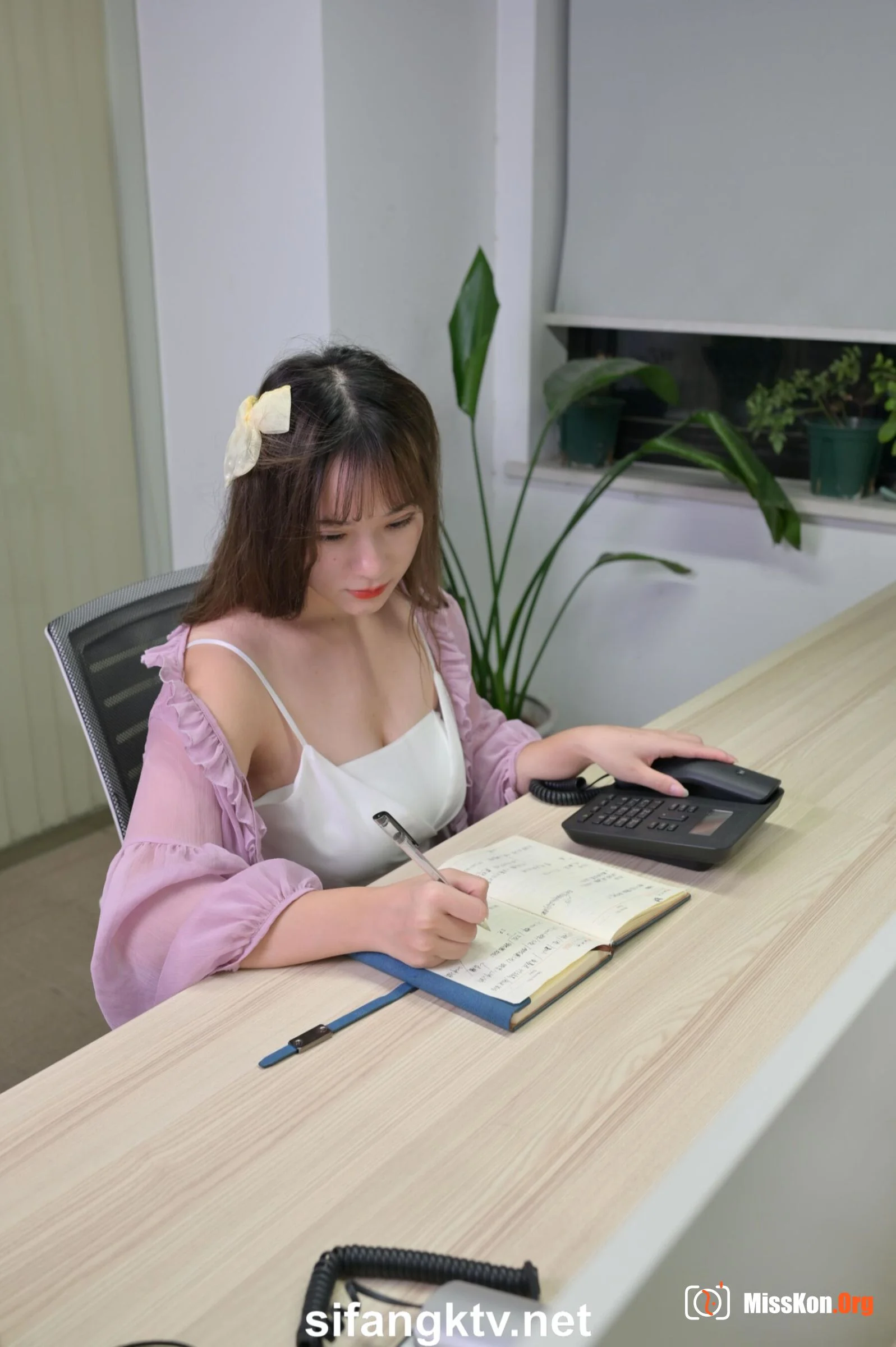 Nude photo set of Chinese model: Xiao Wei (2024-01-10) - Photo 17