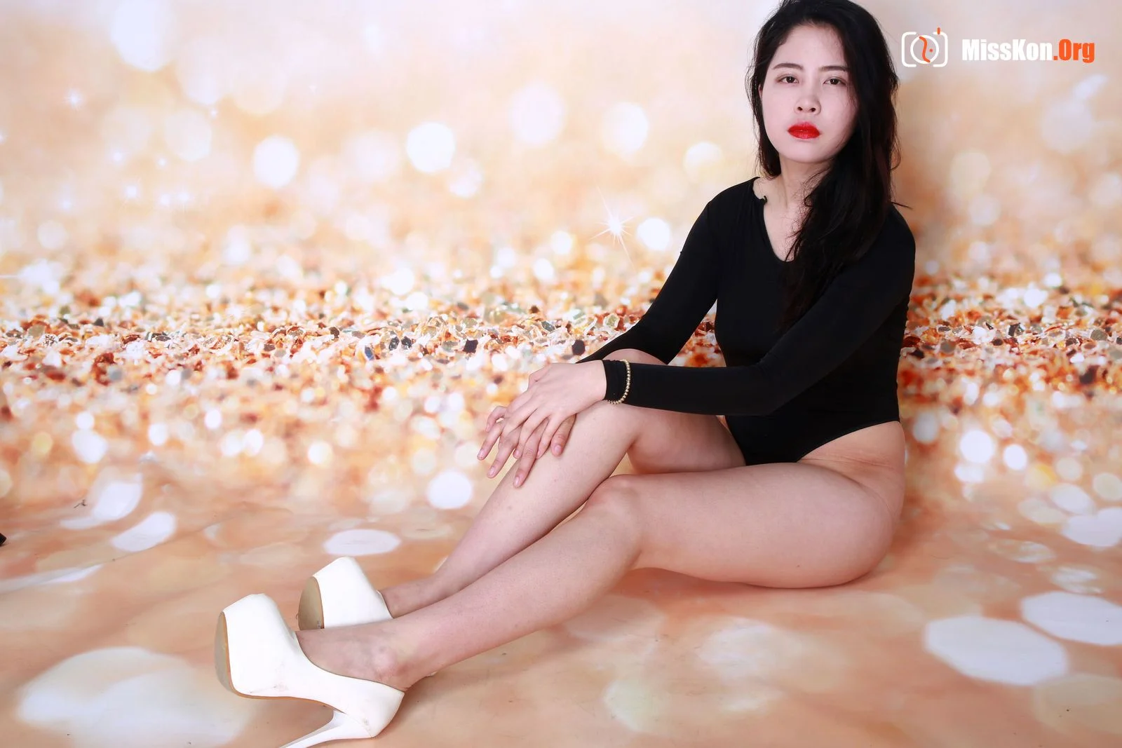 Nude photo set of Chinese model: Xiaofen - Photo 14