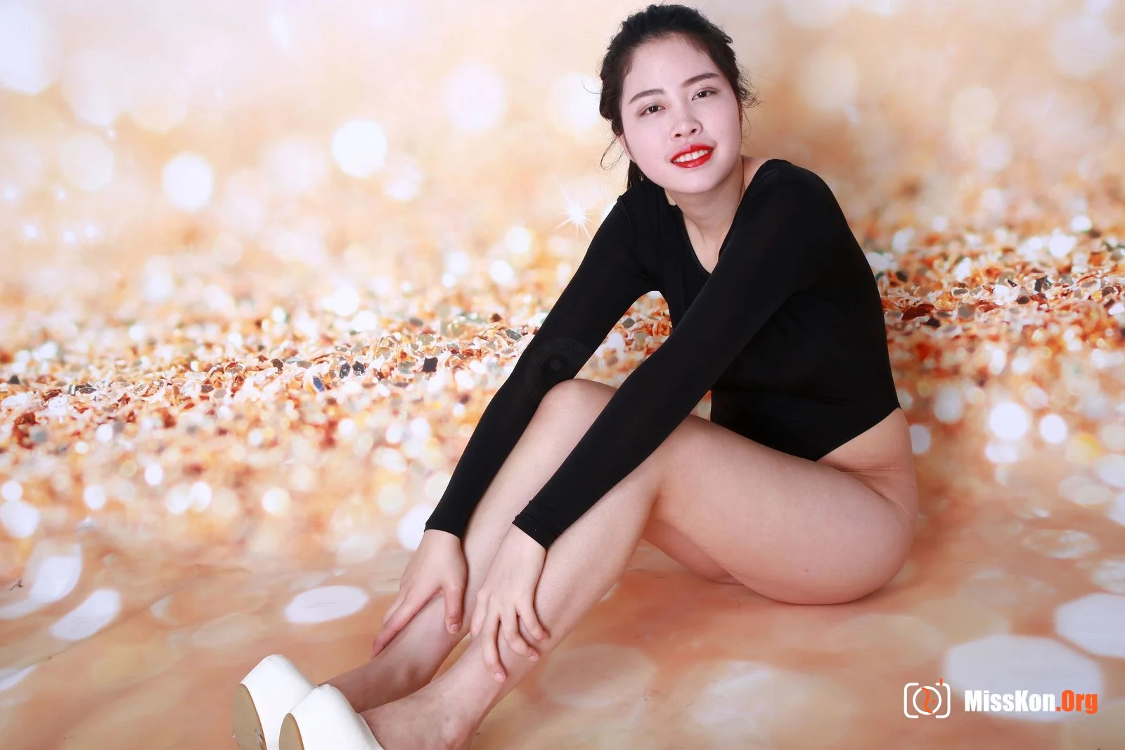 Nude photo set of Chinese model: Xiaofen - Photo 16